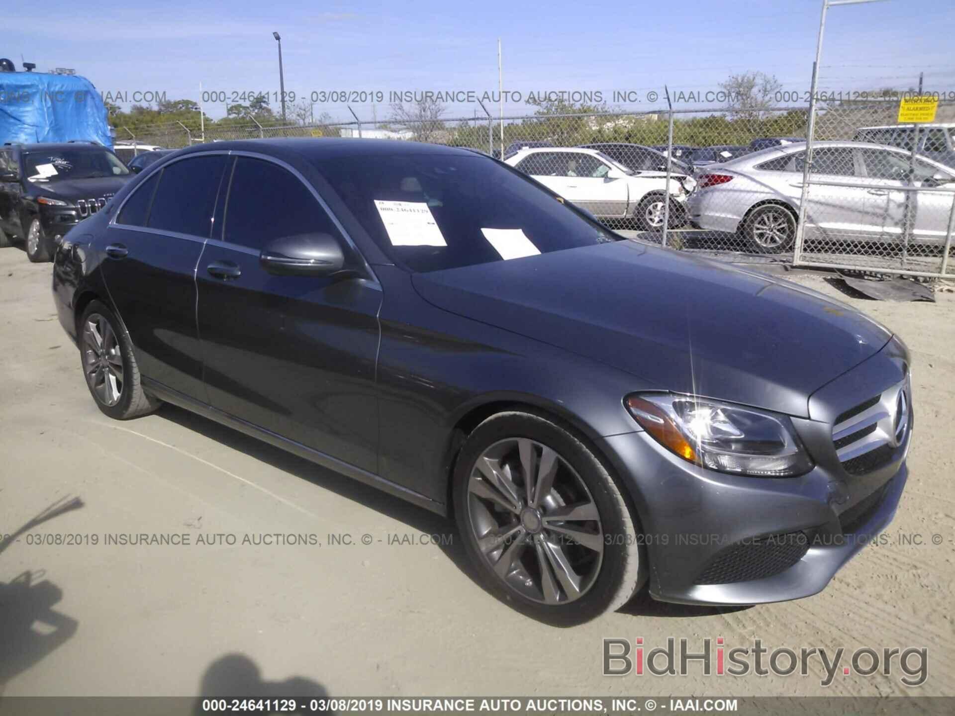 Photo WDDWF4JB6HR239162 - MERCEDES-BENZ C 2017