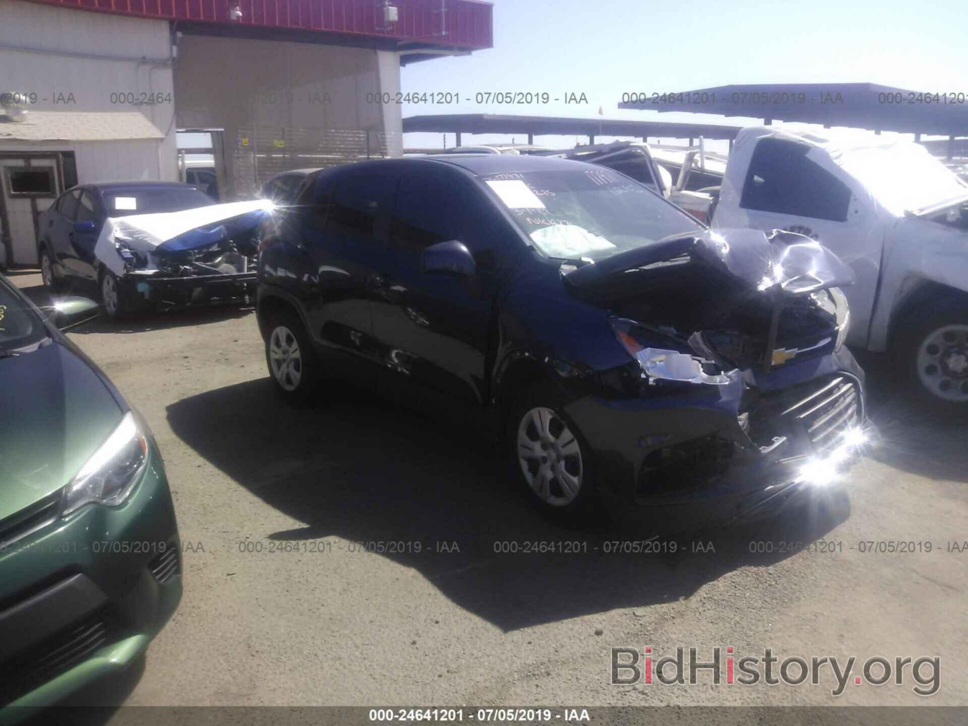 Photo 3GNCJKSB1JL402285 - CHEVROLET TRAX 2018