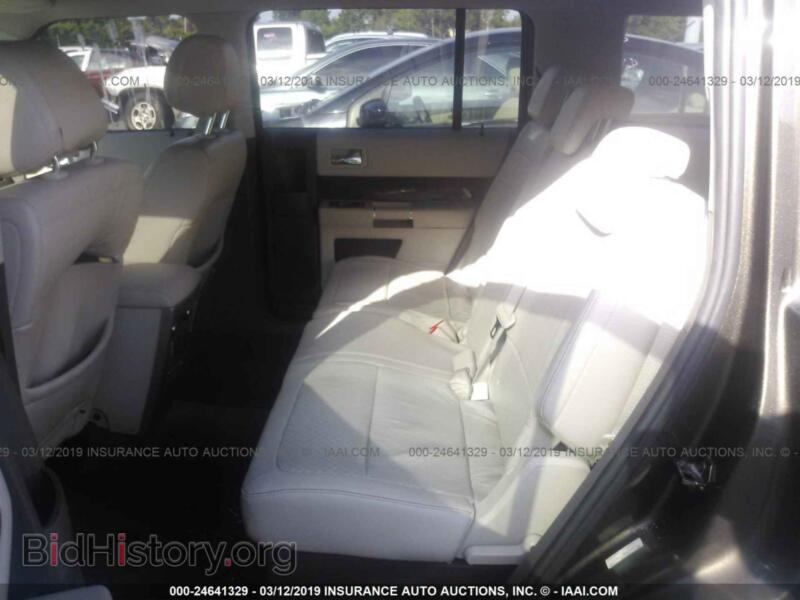 2011 Ford FLEX (VIN 2FMGK5DC3BBD23126) — photo 8 of 10