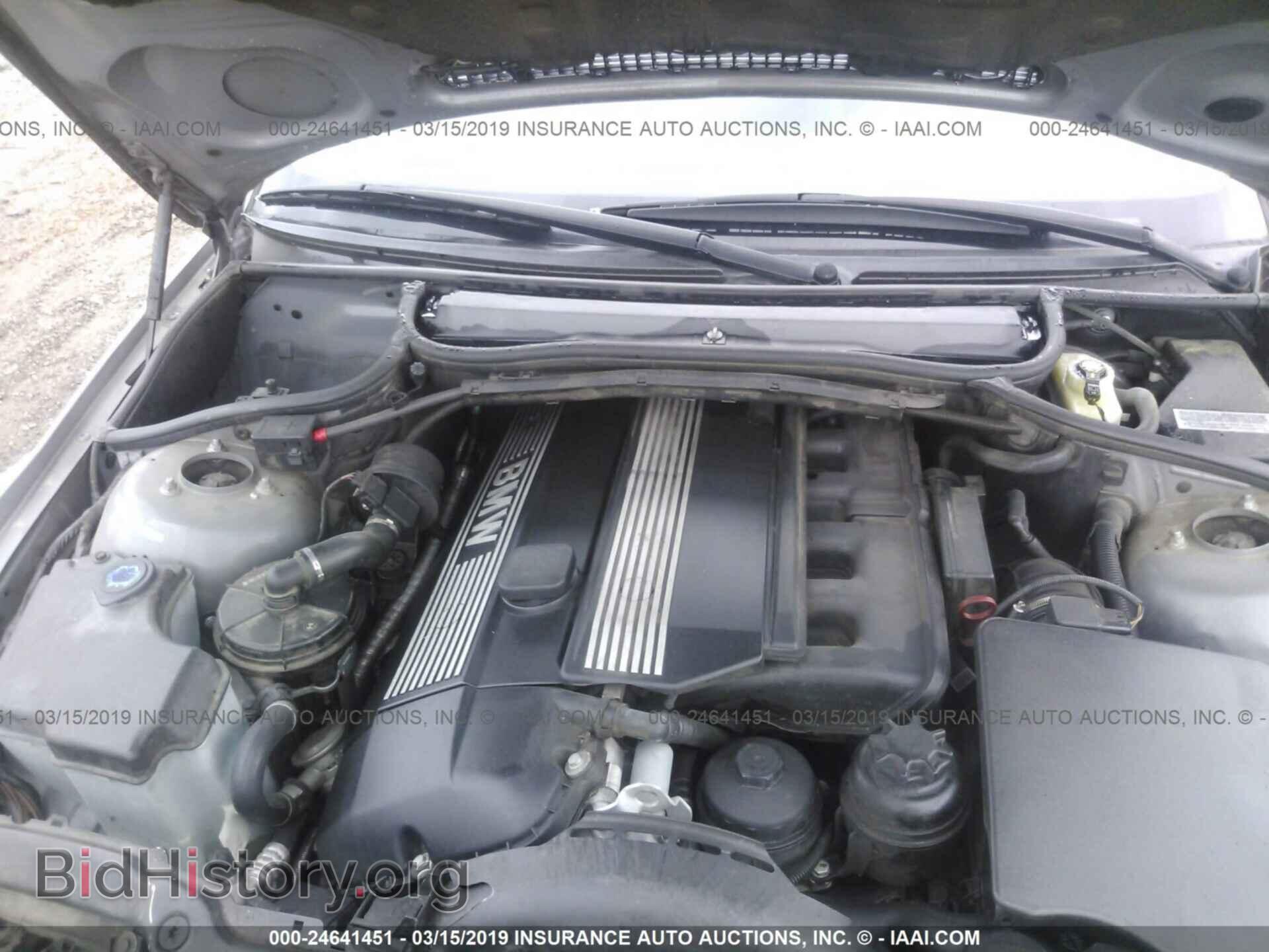 2005 BMW 330 - VIN: WBAEV53435KM39589 - Фото 10
