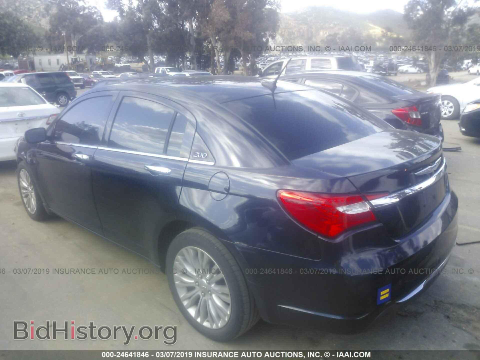 2012 CHRYSLER 200 - VIN: 1C3CCBCG8CN107592 - Фото 3