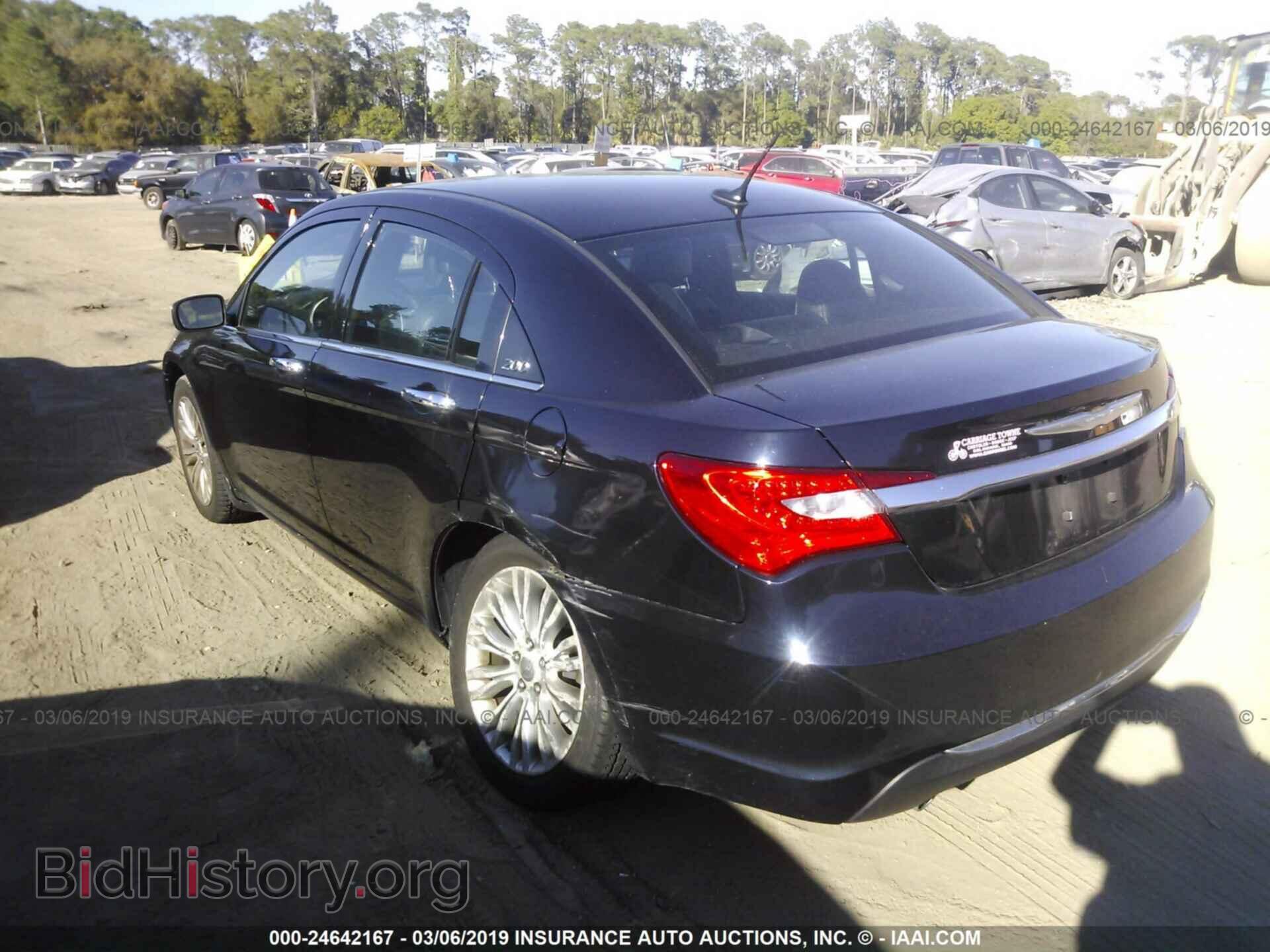 2011 CHRYSLER 200 - VIN: 1C3BC2FG1BN581325 - Фото 3