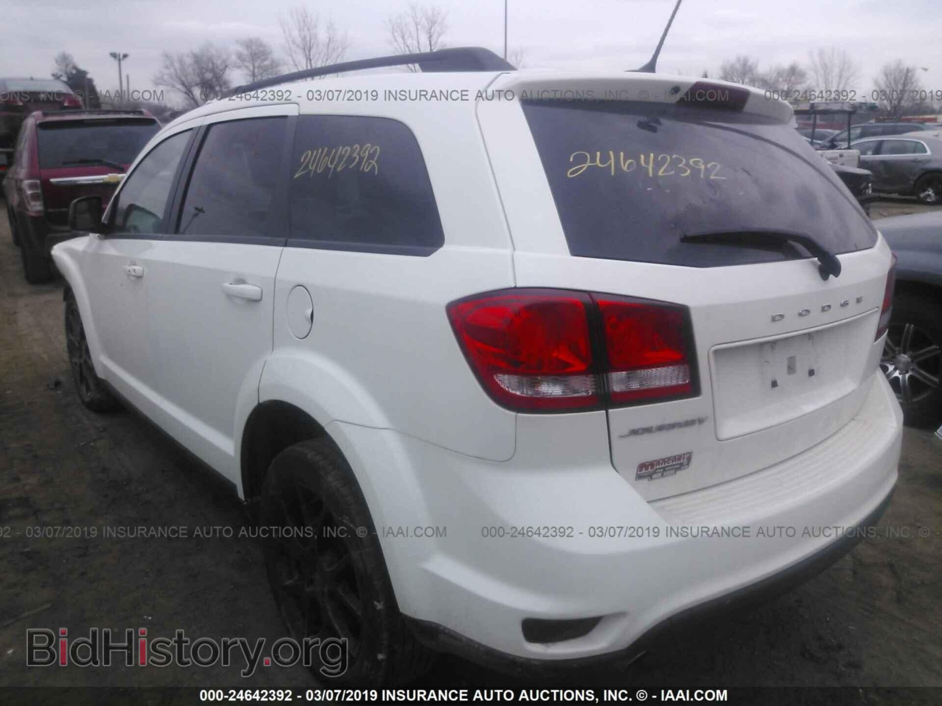 2017 DODGE JOURNEY - VIN: 3C4PDCBG2HT566111 - Фото 3