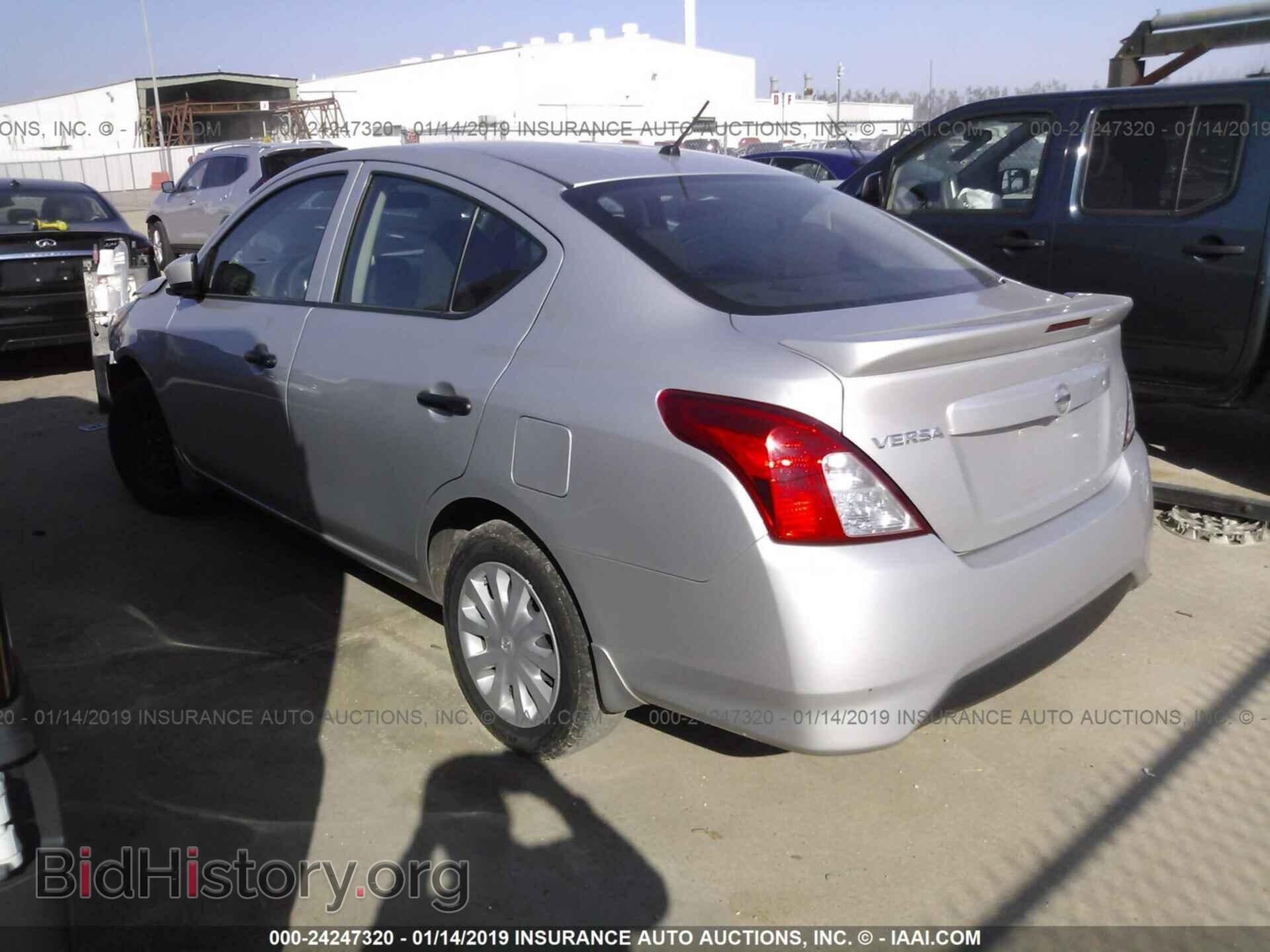 2017 NISSAN VERSA - VIN: 3N1CN7AP3HL852055 - Photo 3