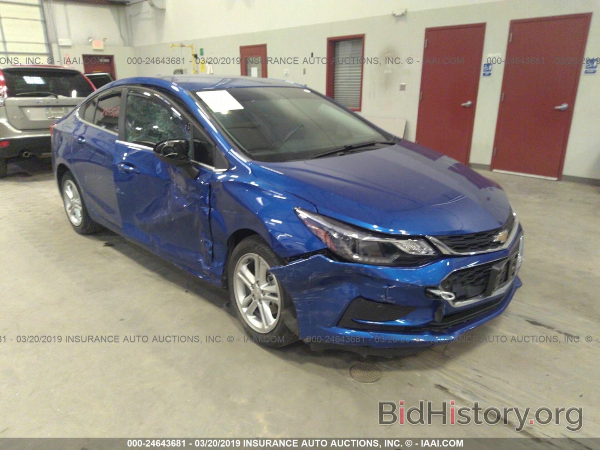 Photo 1G1BE5SM7H7230900 - CHEVROLET CRUZE 2017