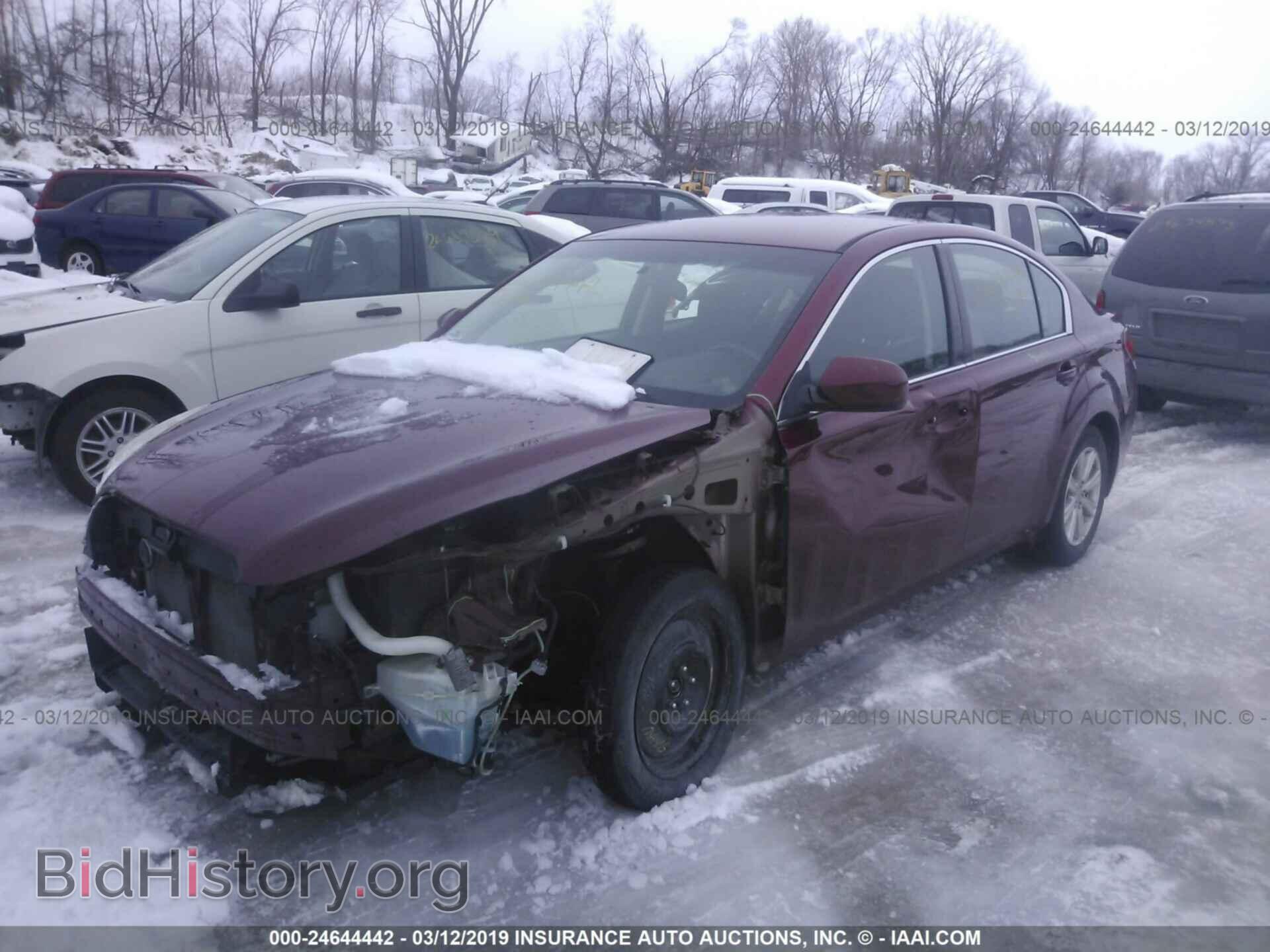 2011 SUBARU LEGACY - VIN: 4S3BMCC65B3220444 - Фото 2