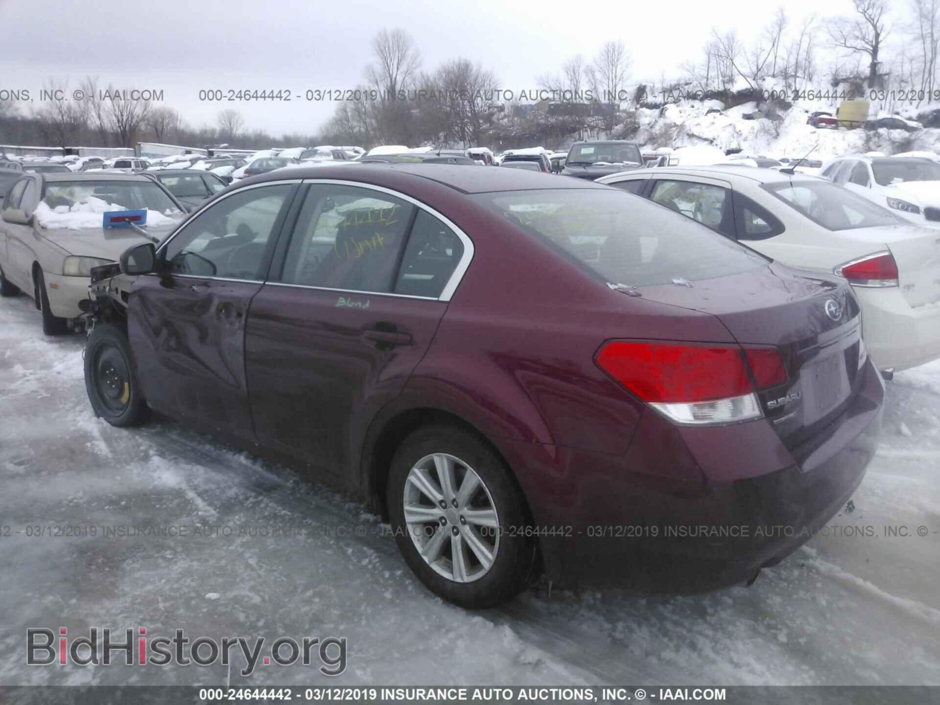 2011 SUBARU LEGACY - VIN: 4S3BMCC65B3220444 - Фото 3