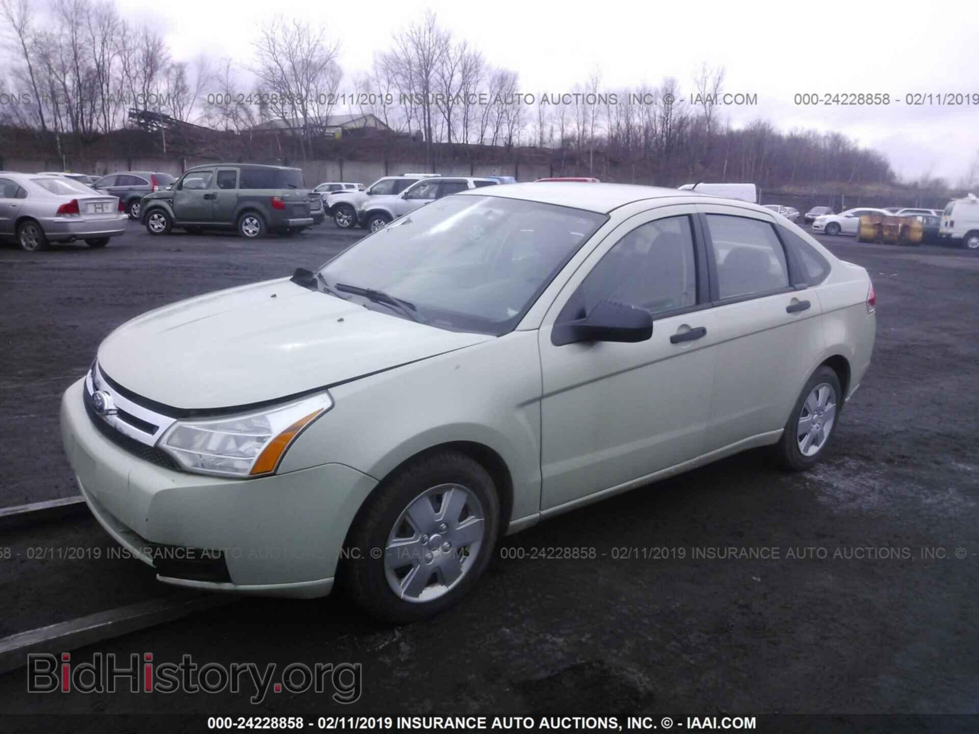 2011 FORD FOCUS - VIN: 1FAHP3EN7BW203946 - Фото 2