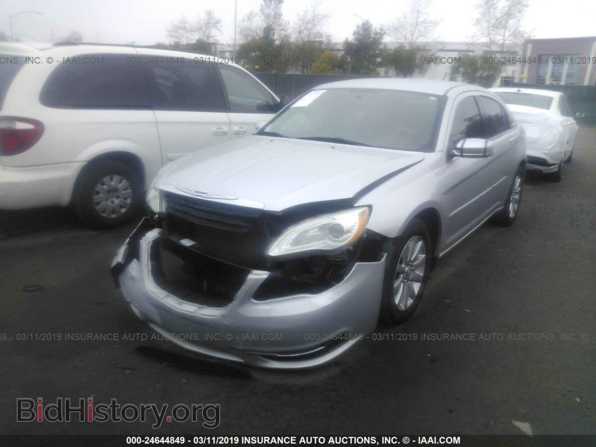 2011 CHRYSLER 200 - VIN: 1C3BC4FB9BN563946 - Фото 2