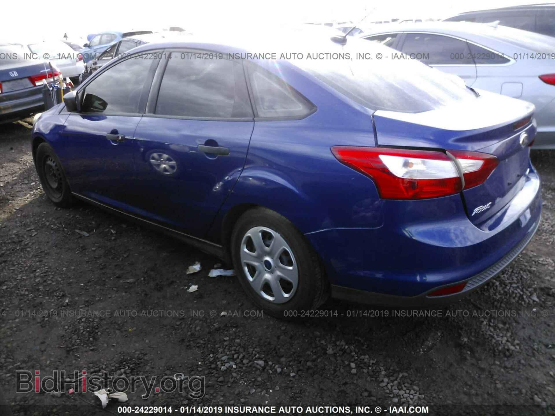 Photo 1FAHP3E24CL400243 - FORD FOCUS 2012