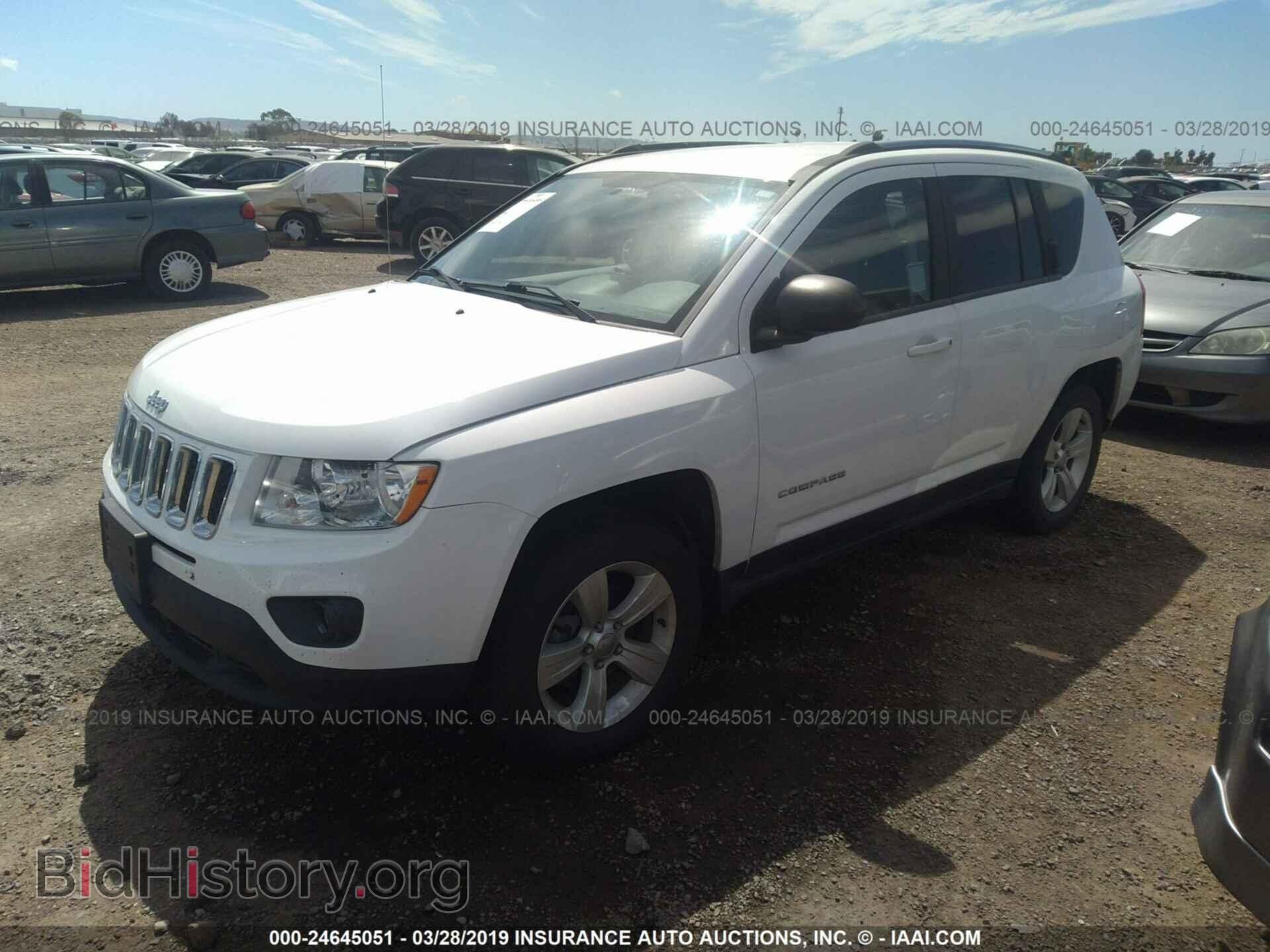 2013 JEEP COMPASS - VIN: 1C4NJCEB5DD255059 - Фото 2