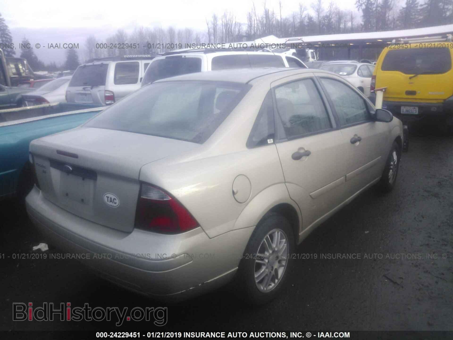 2007 FORD FOCUS - VIN: 1FAFP34N27W237552 - Фото 4