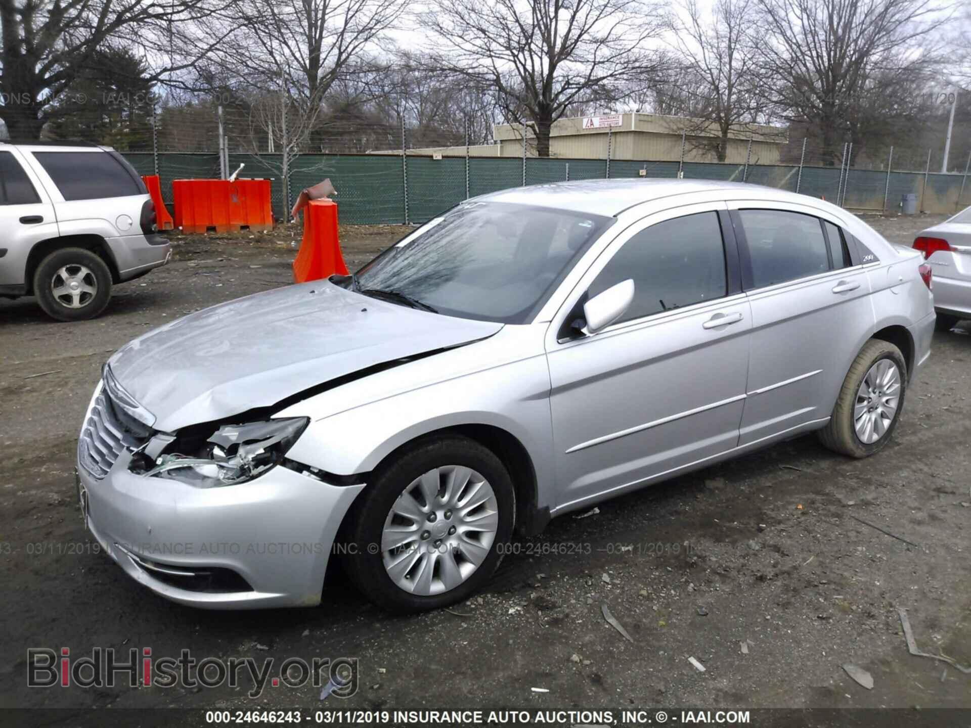 2012 CHRYSLER 200 - VIN: 1C3CCBABXCN207667 - Фото 2