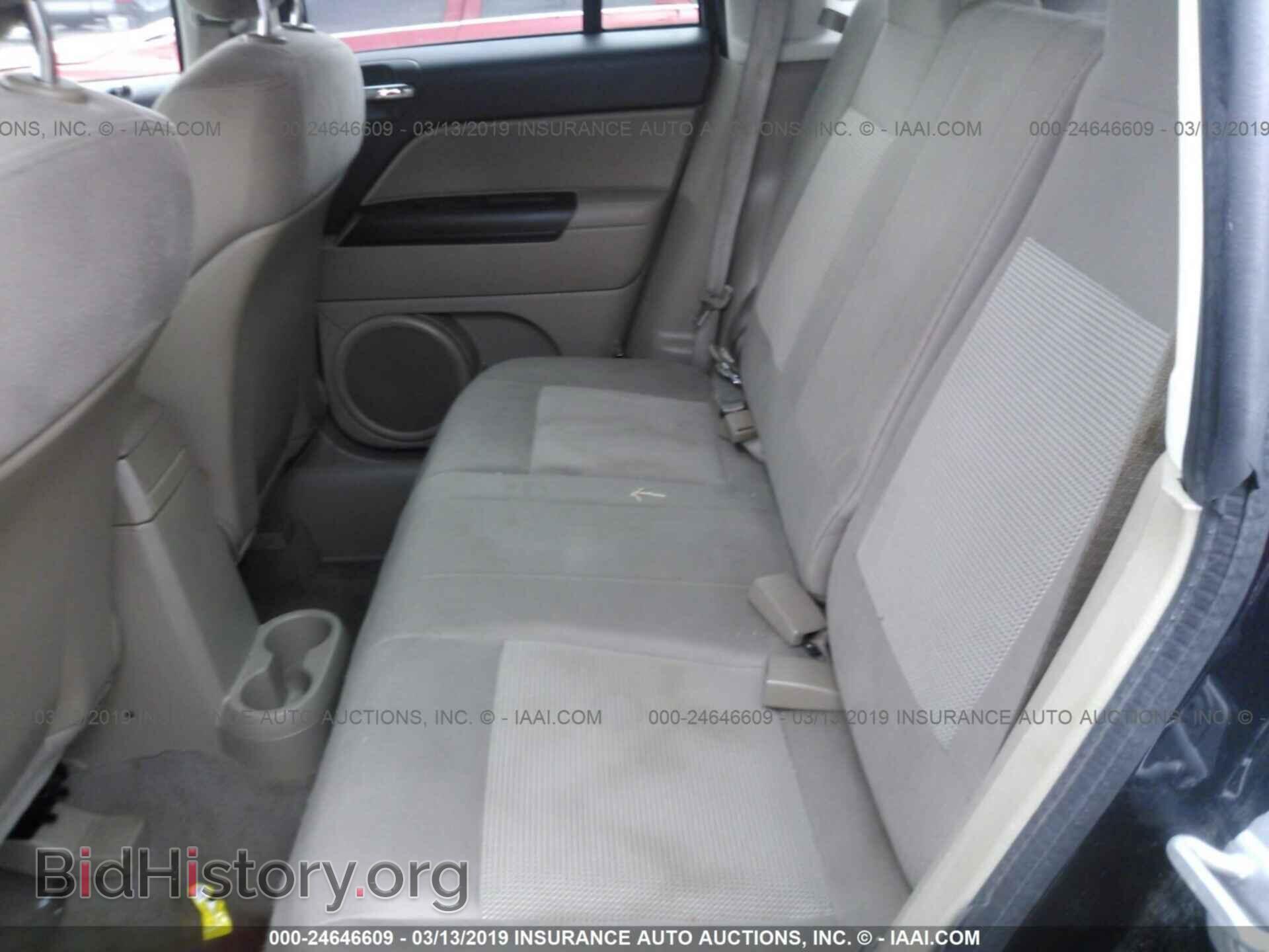 2011 JEEP COMPASS - VIN: 1J4NF1FB7BD159364 - Photo 8