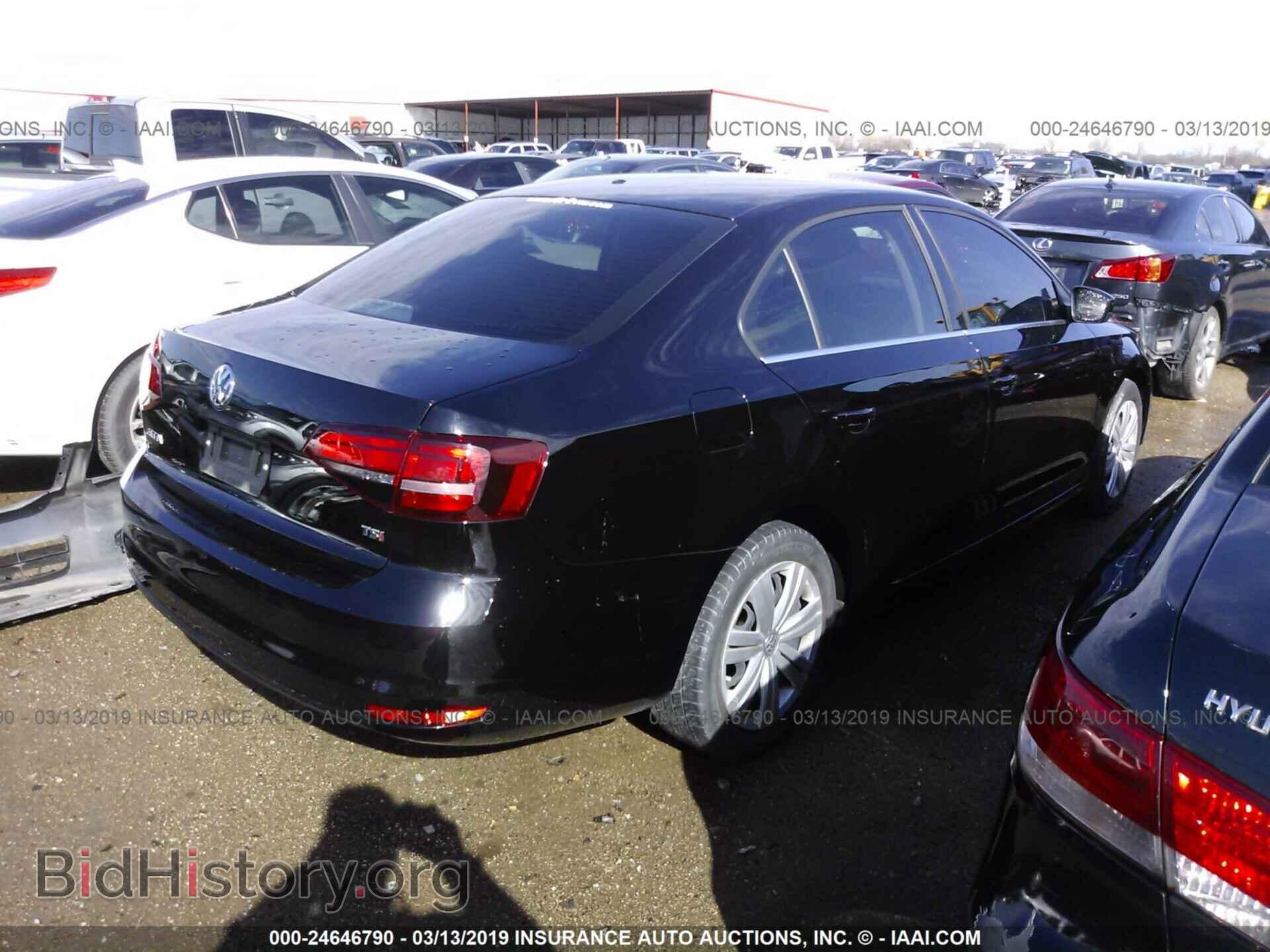 2017 VOLKSWAGEN JETTA - VIN: 3VW2B7AJXHM335629 - Фото 4