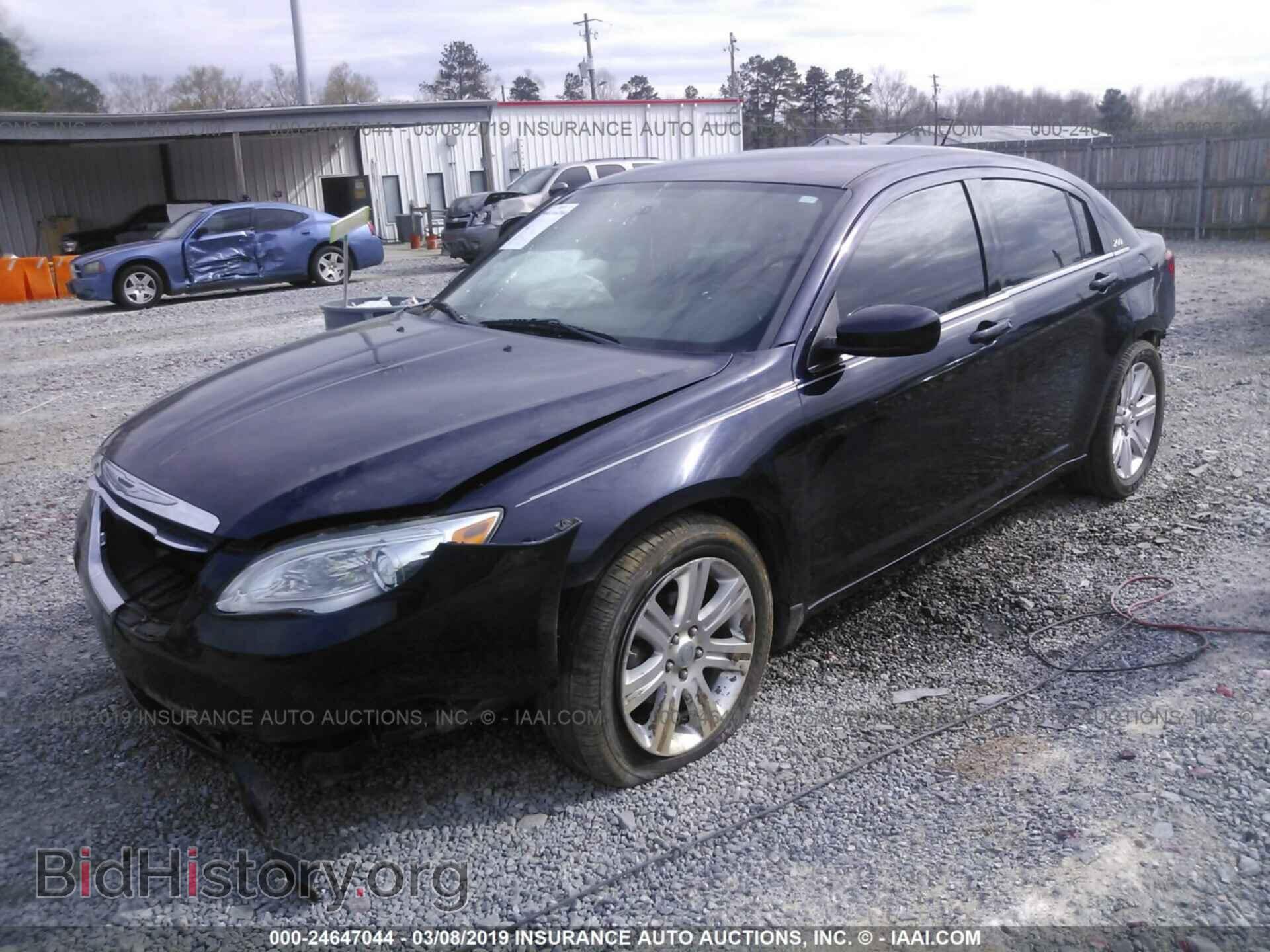 2012 CHRYSLER 200 - VIN: 1C3CCBBG0CN160756 - Фото 2