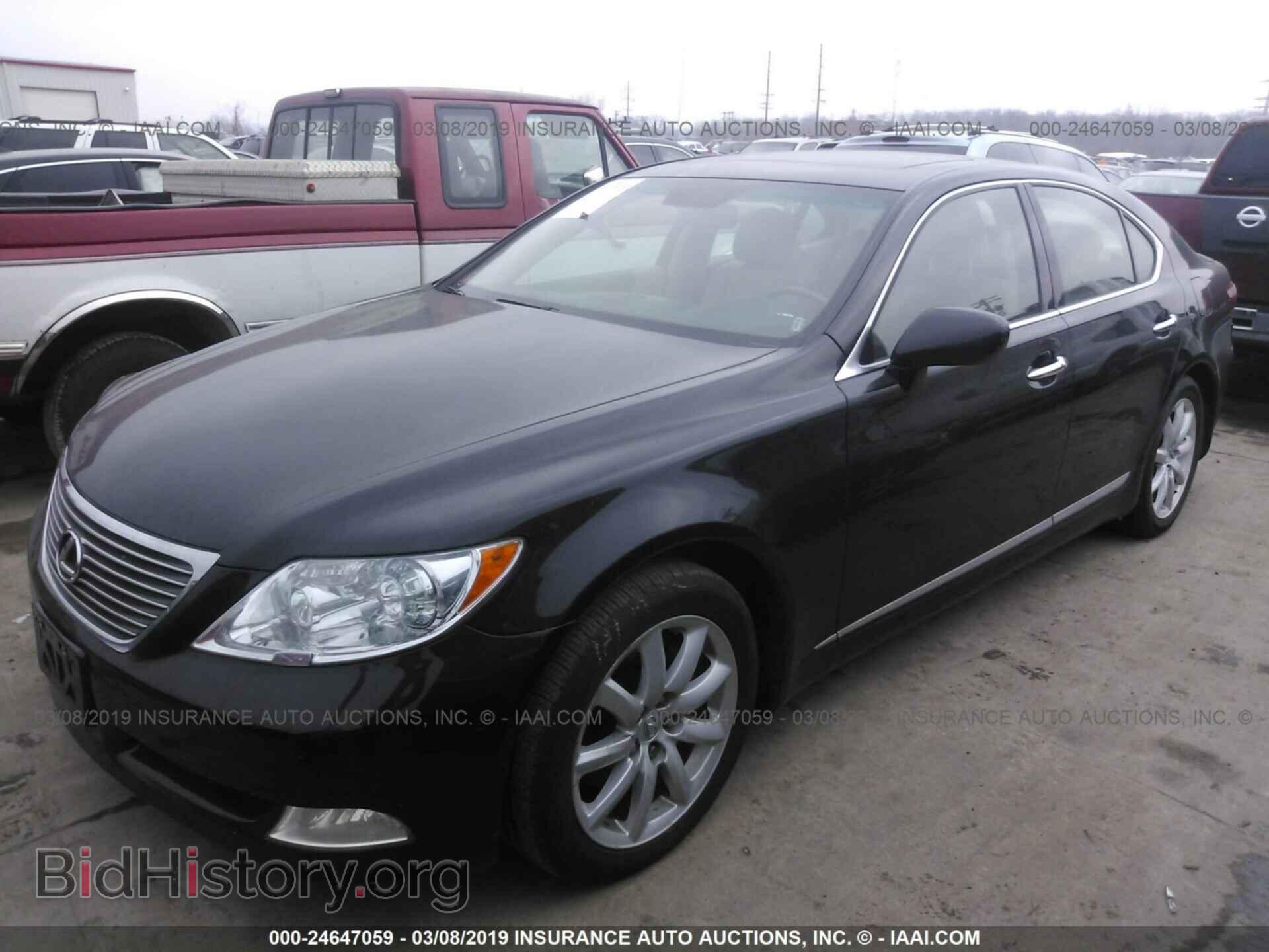 2007 LEXUS LS - VIN: JTHBL46F275032723 - Photo 2