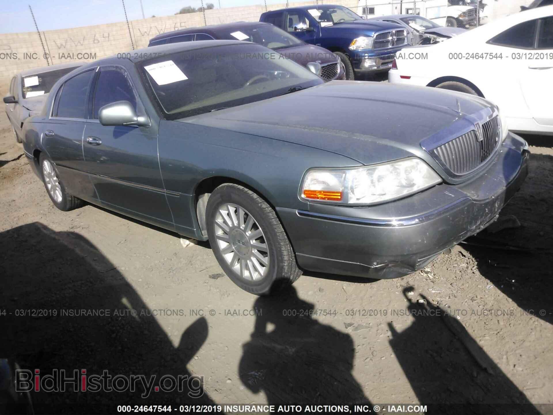 Фотография 1LNHM81W64Y635395 - LINCOLN TOWN CAR 2004