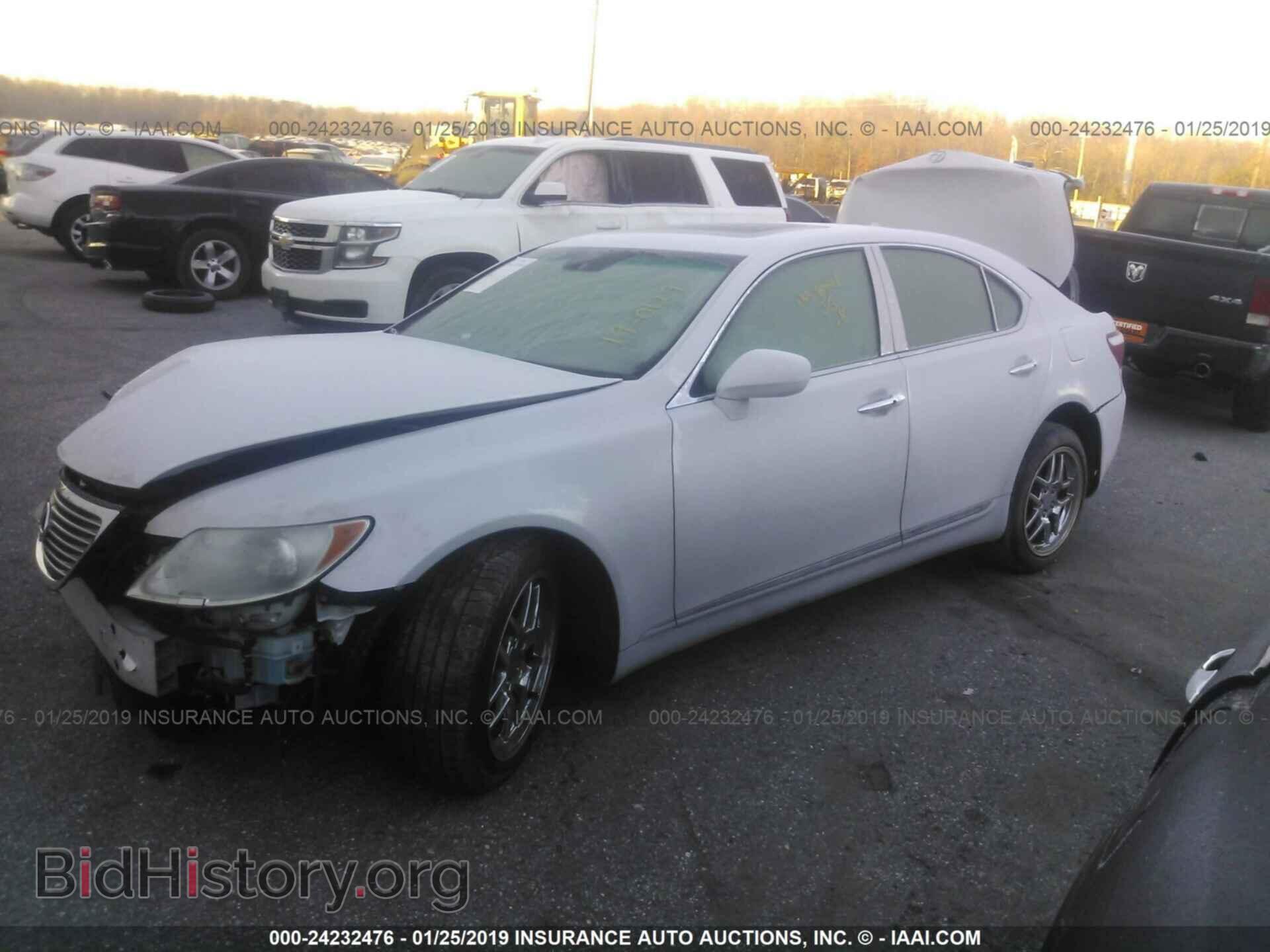 2008 LEXUS LS - VIN: JTHBL46F285061074 - Photo 2