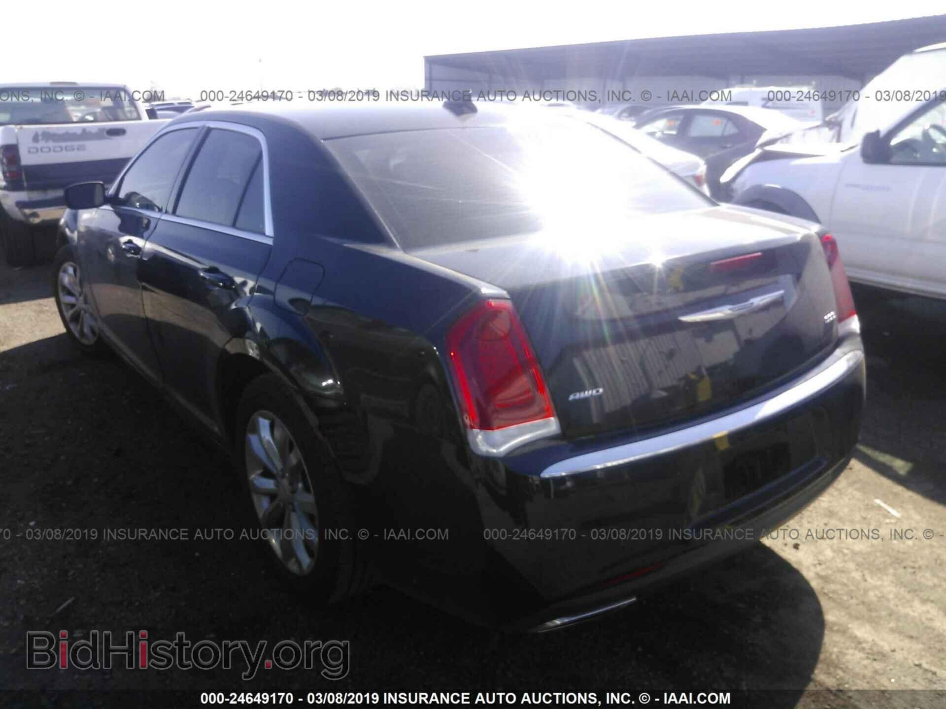 2017 CHRYSLER 300 - VIN: 2C3CCARG9HH610422 - Фото 3