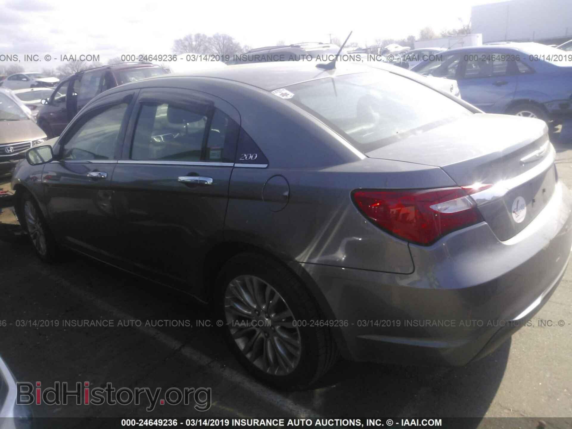 2012 CHRYSLER 200 - VIN: 1C3CCBCG8CN268136 - Фото 3