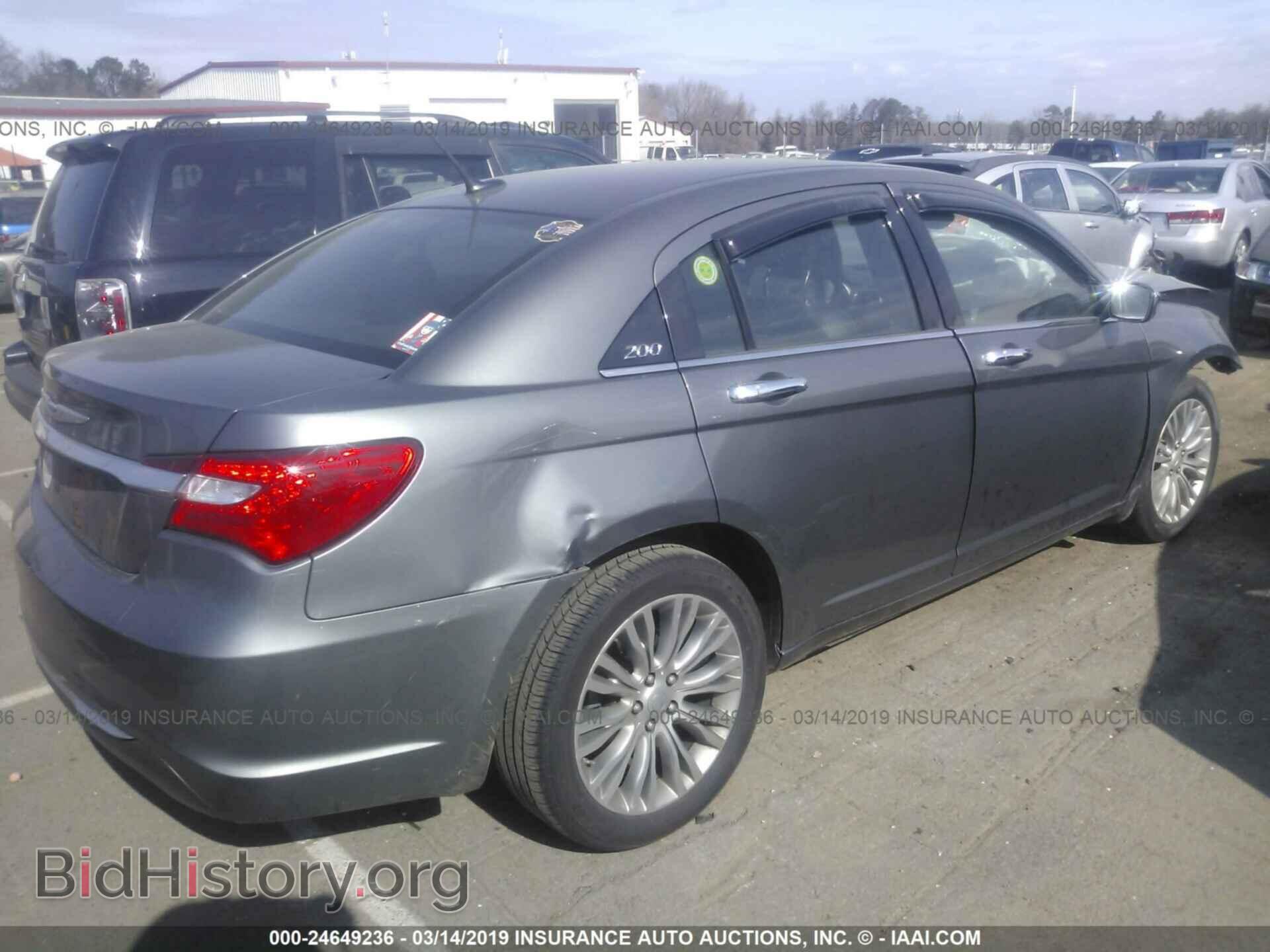 2012 CHRYSLER 200 - VIN: 1C3CCBCG8CN268136 - Фото 4