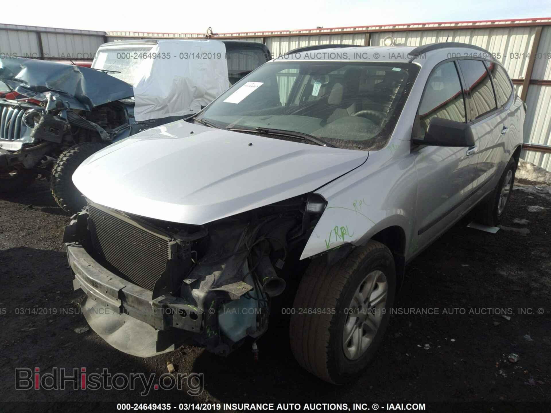 2013 CHEVROLET TRAVERSE - VIN: 1GNKRFKD7DJ174351 - Фото 2