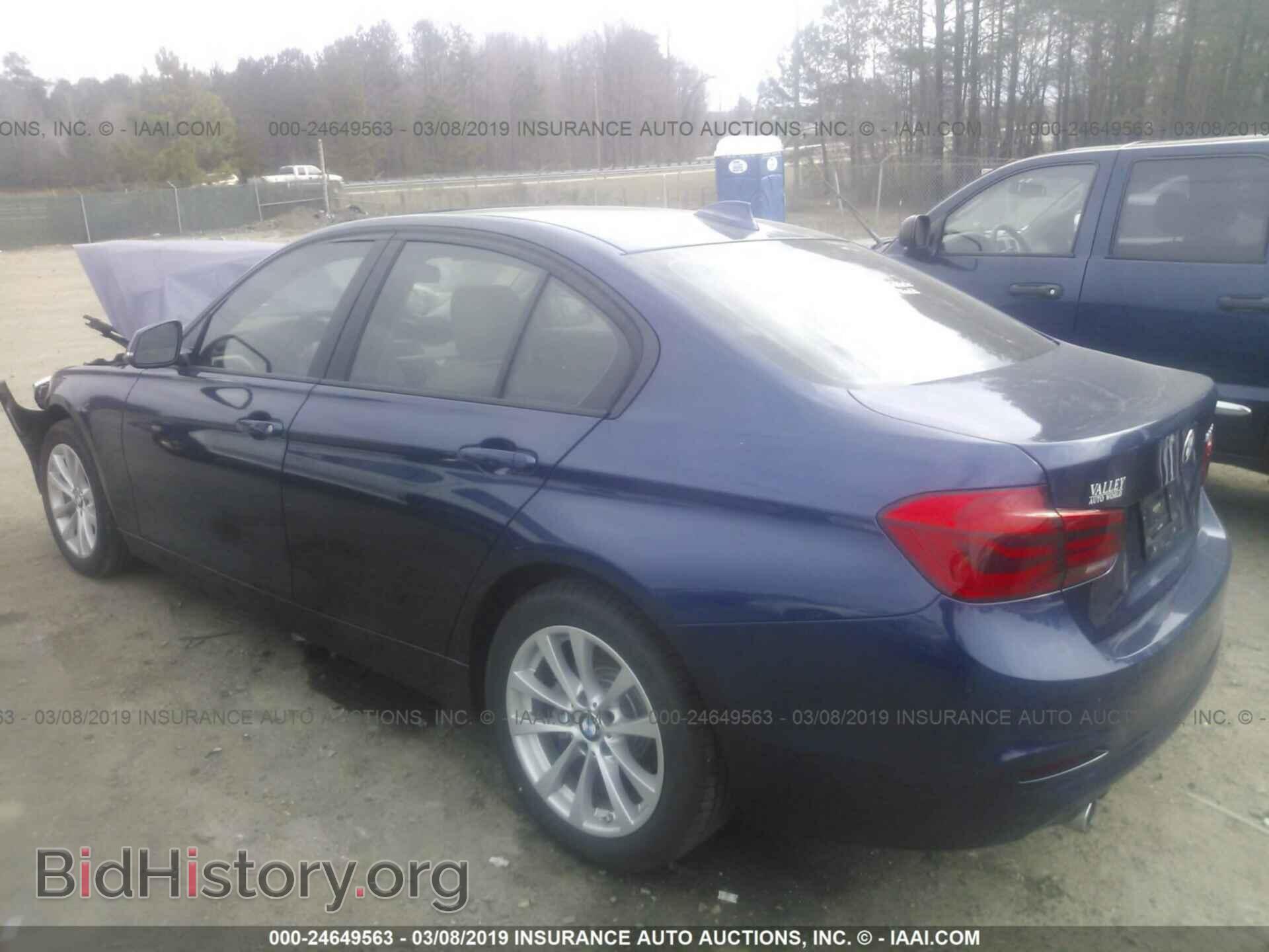 2018 BMW 320 - VIN: WBA8A9C54JAH13894 - Photo 3