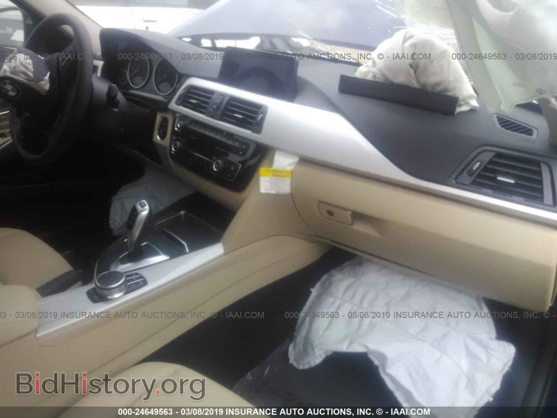 2018 BMW 320 - VIN: WBA8A9C54JAH13894 - Photo 5