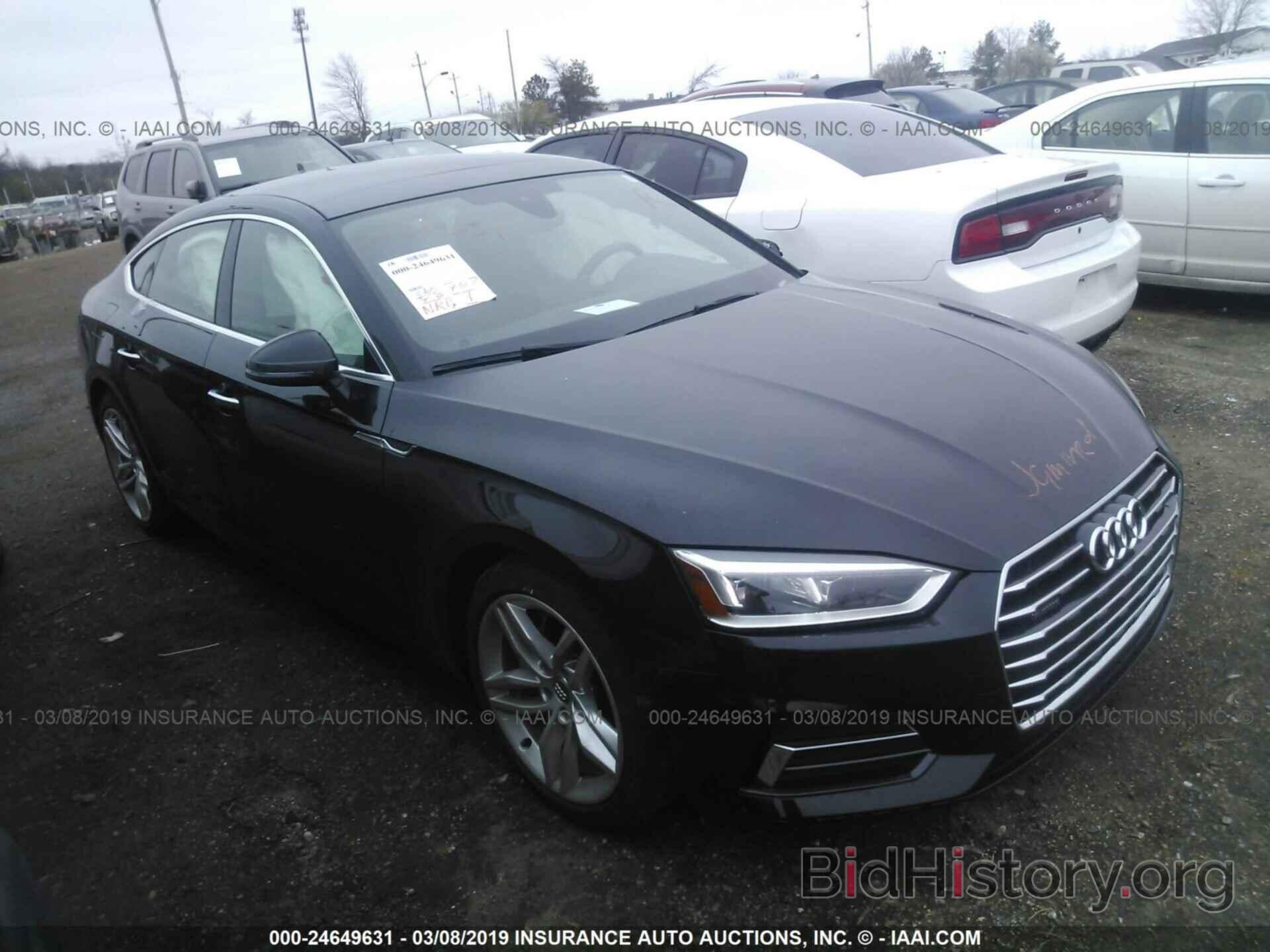 Photo WAUANCF5XKA007798 - AUDI A5 2019