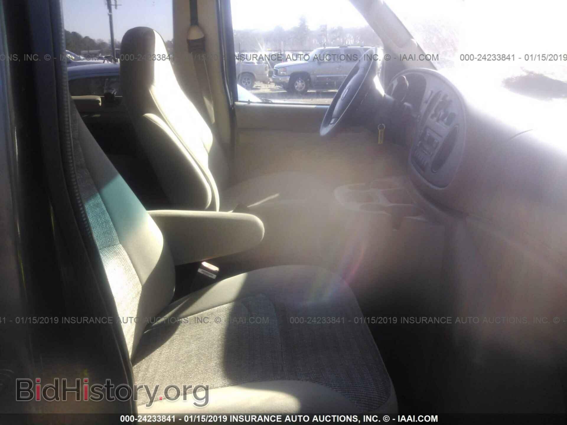 2004 FORD ECONOLINE - VIN: 1FBNE31L84HB13577 - Photo 5