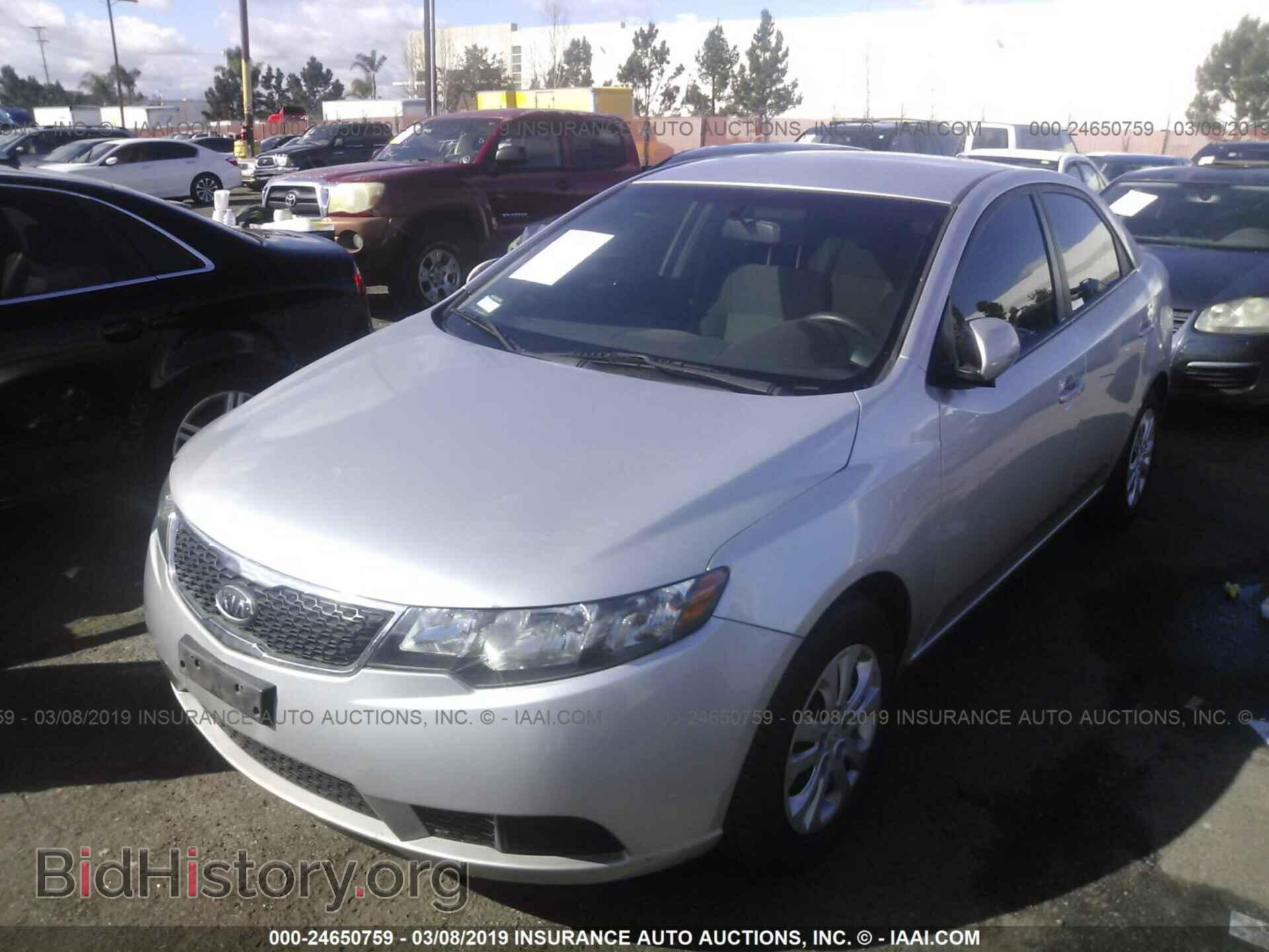 2012 KIA Forte - VIN: KNAFU4A22C5592463 - Фото 2