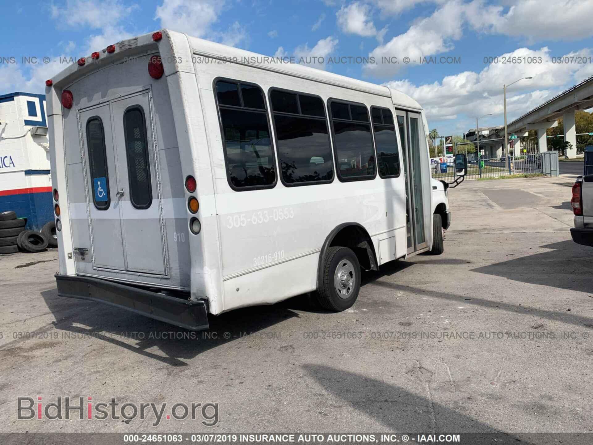 2008 FORD ECONOLINE - VIN: 1FD3E35S58DA18407 - Фото 4