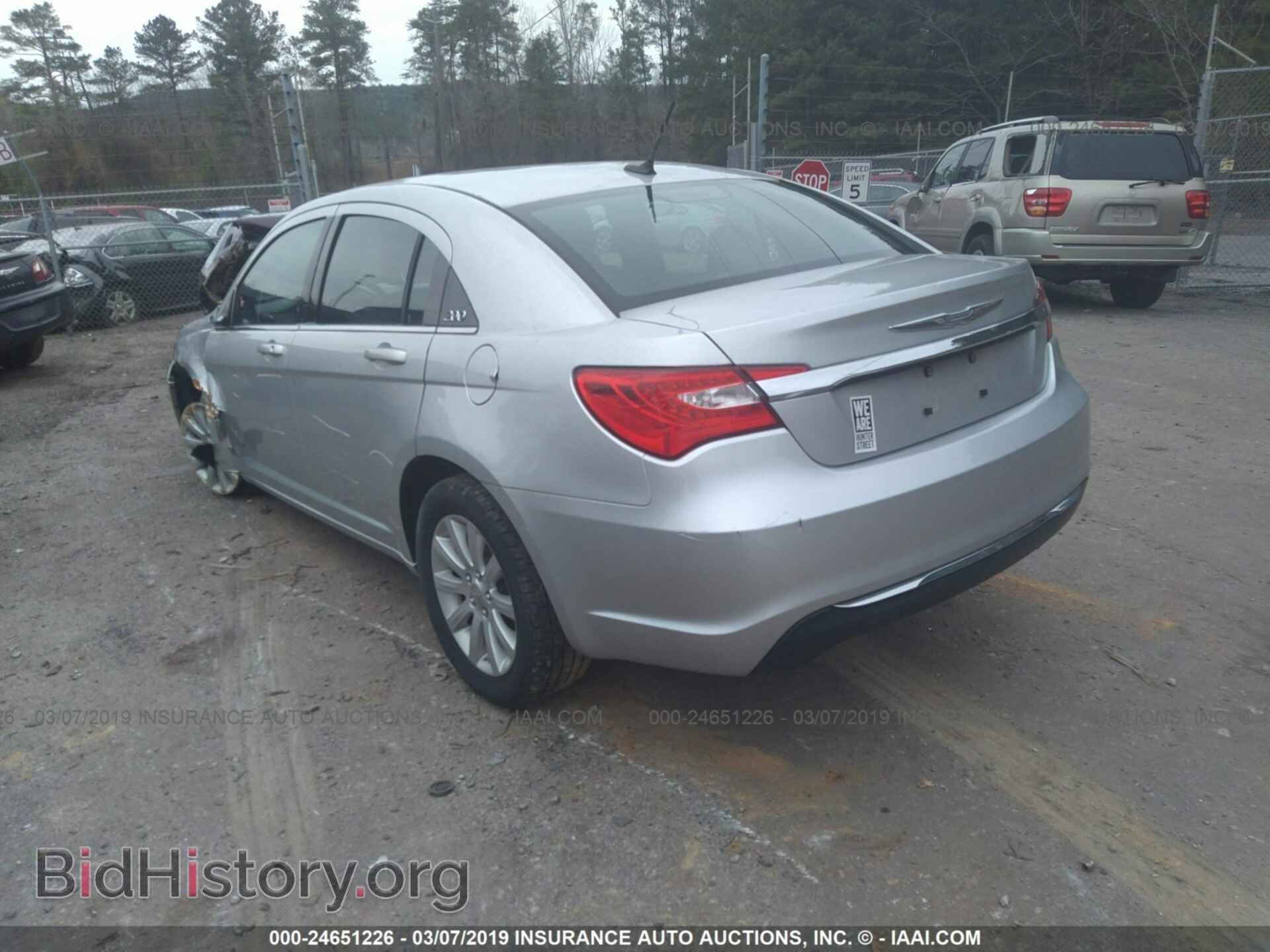 2012 CHRYSLER 200 - VIN: 1C3CCBBB5CN176200 - Фото 3