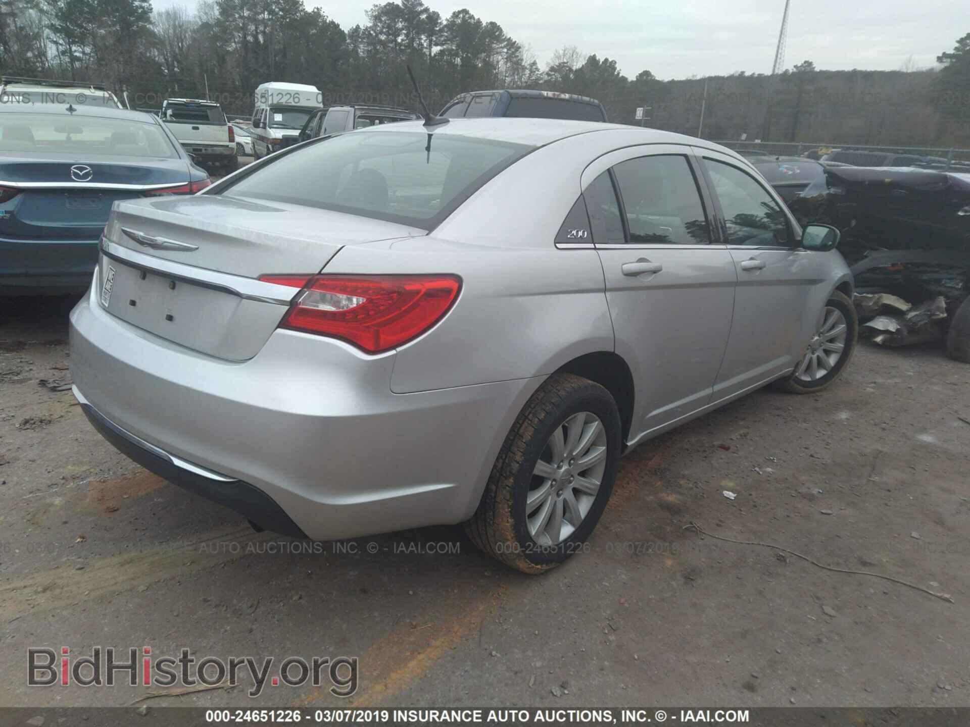 2012 CHRYSLER 200 - VIN: 1C3CCBBB5CN176200 - Фото 4