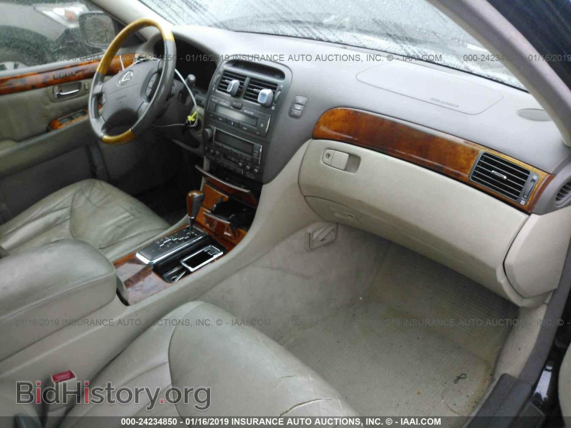 2001 LEXUS LS - VIN: JTHBN30FX10001866 - Photo 5