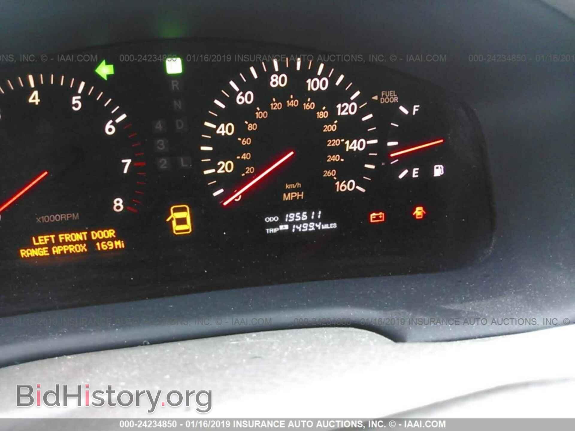2001 LEXUS LS - VIN: JTHBN30FX10001866 - Photo 7