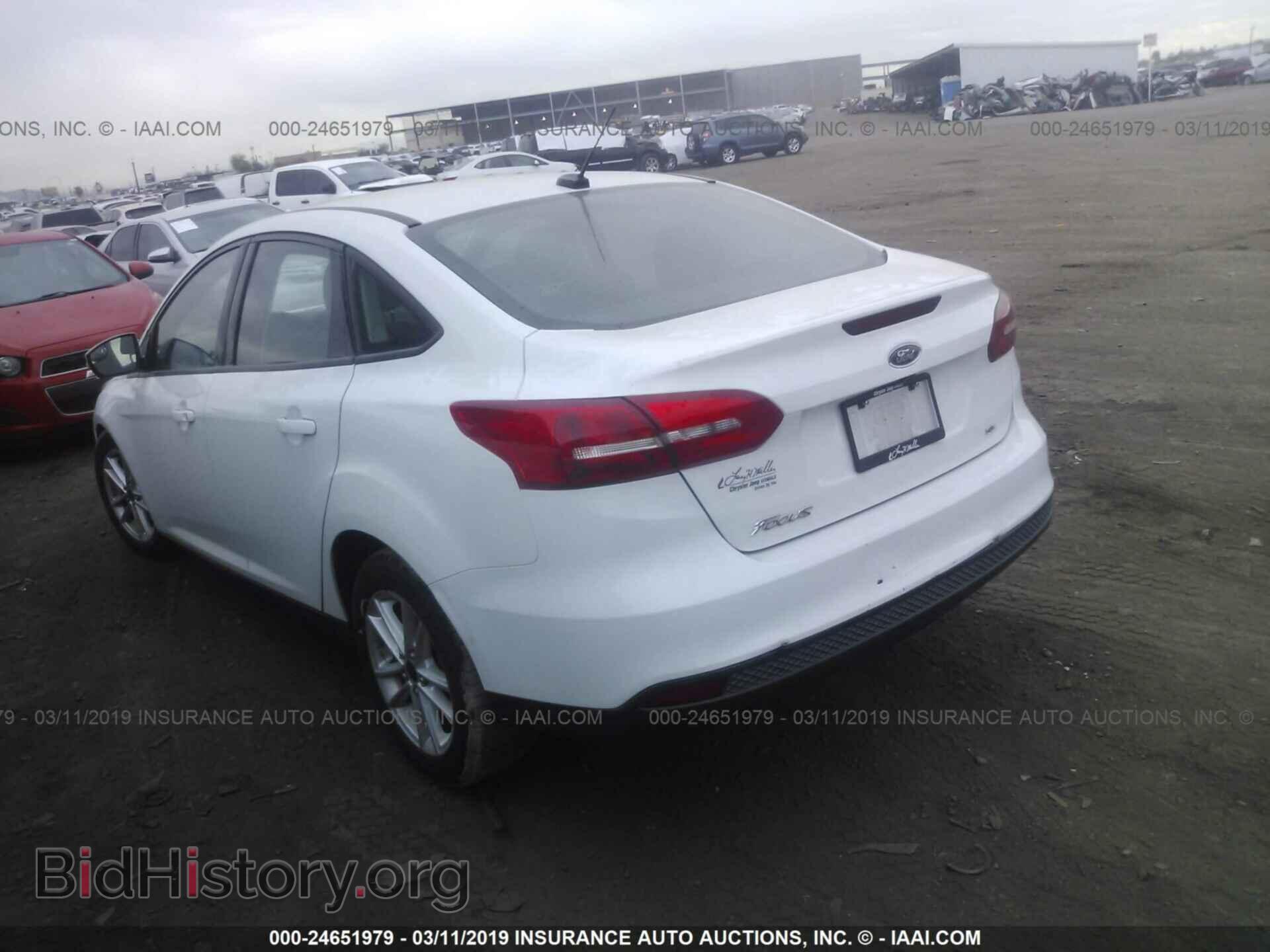 2016 FORD FOCUS - VIN: 1FADP3F29GL216404 - Фото 3