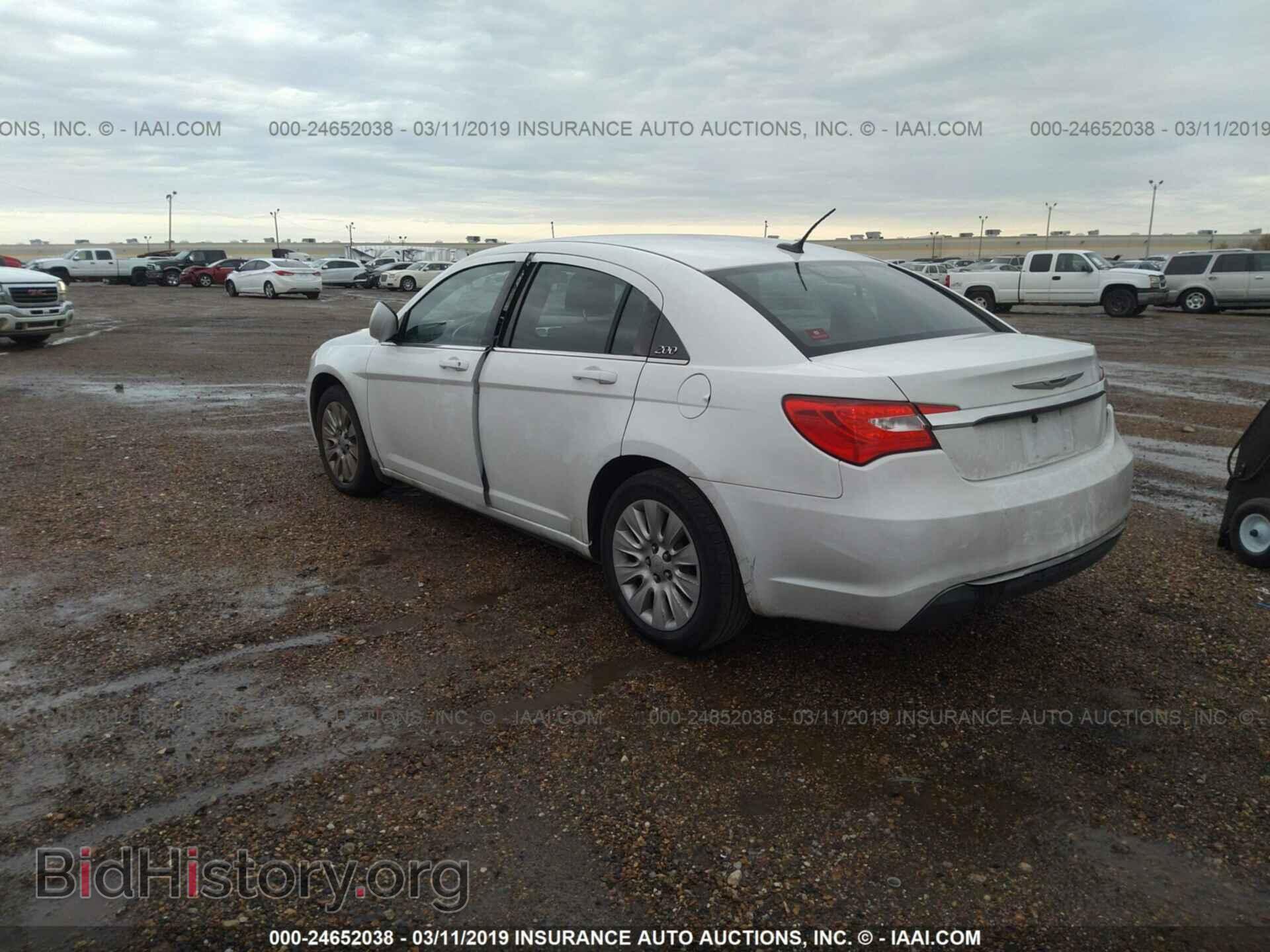 2012 CHRYSLER 200 - VIN: 1C3CCBAB1CN167012 - Фото 3