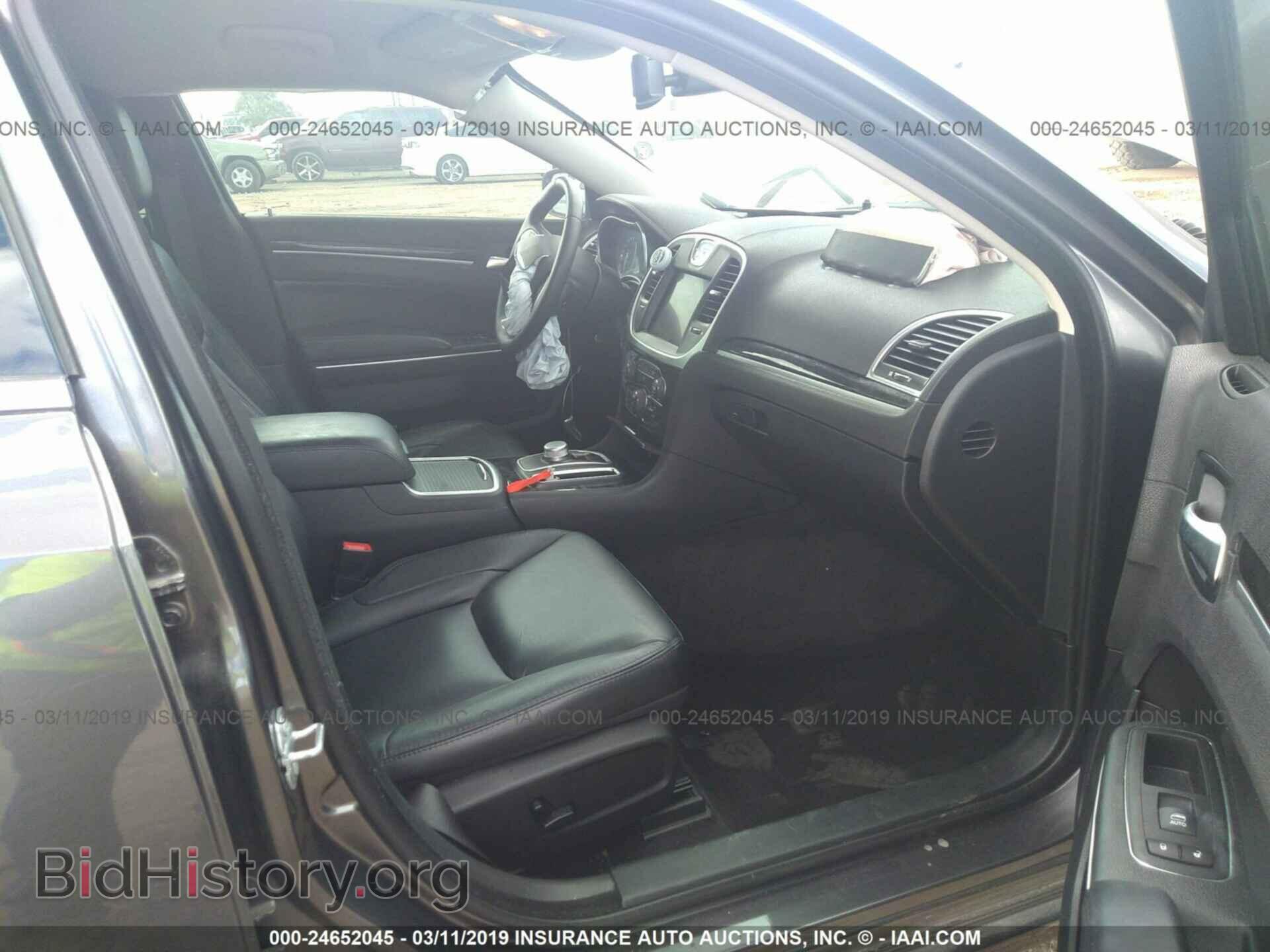 2017 CHRYSLER 300 - VIN: 2C3CCAAG5HH653389 - Фото 5
