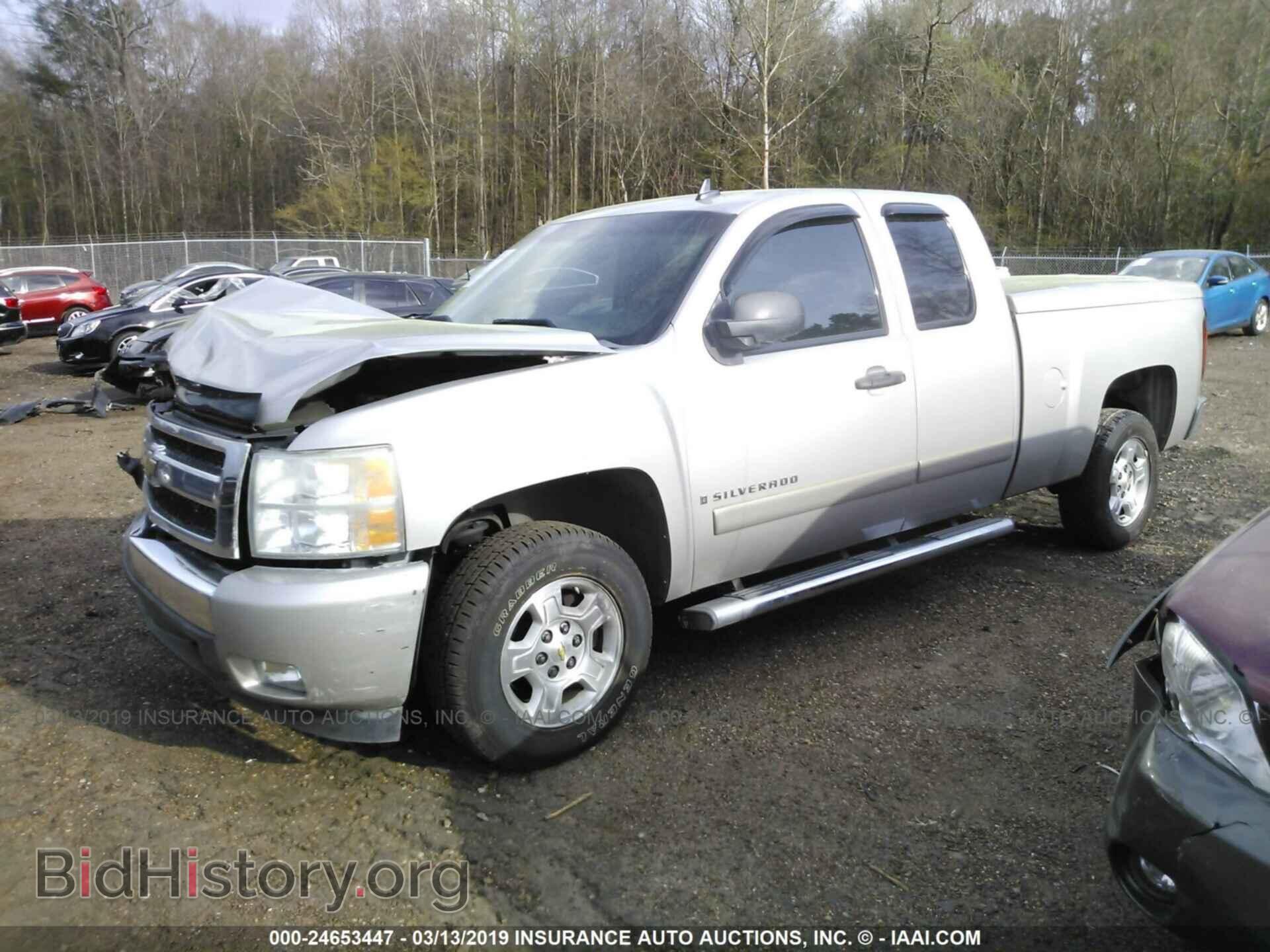 2007 CHEVROLET SILVERADO - VIN: 2GCEC190971679772 - Фото 2