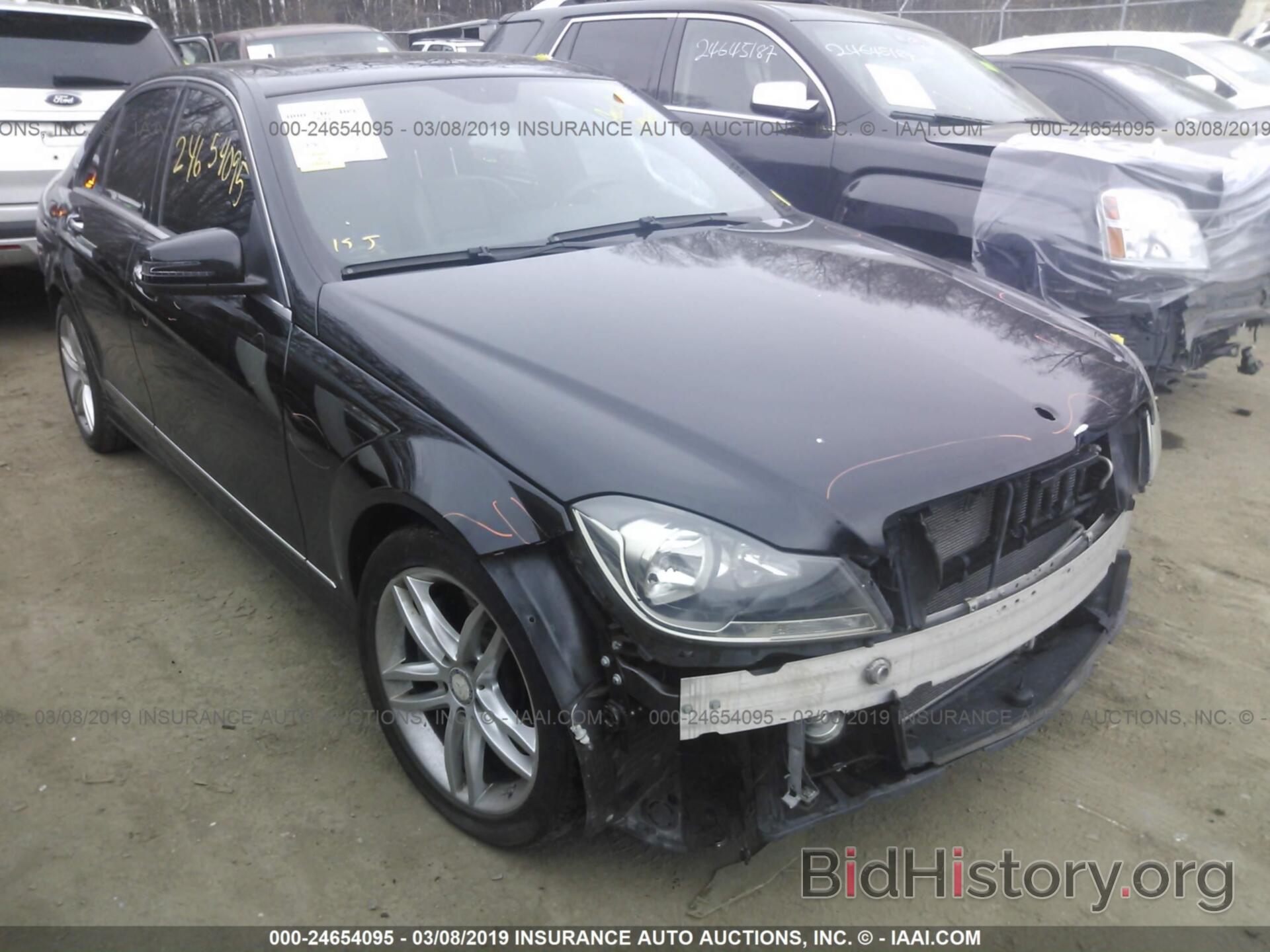 Photo WDDGF8AB1DG072789 - MERCEDES-BENZ C 2013