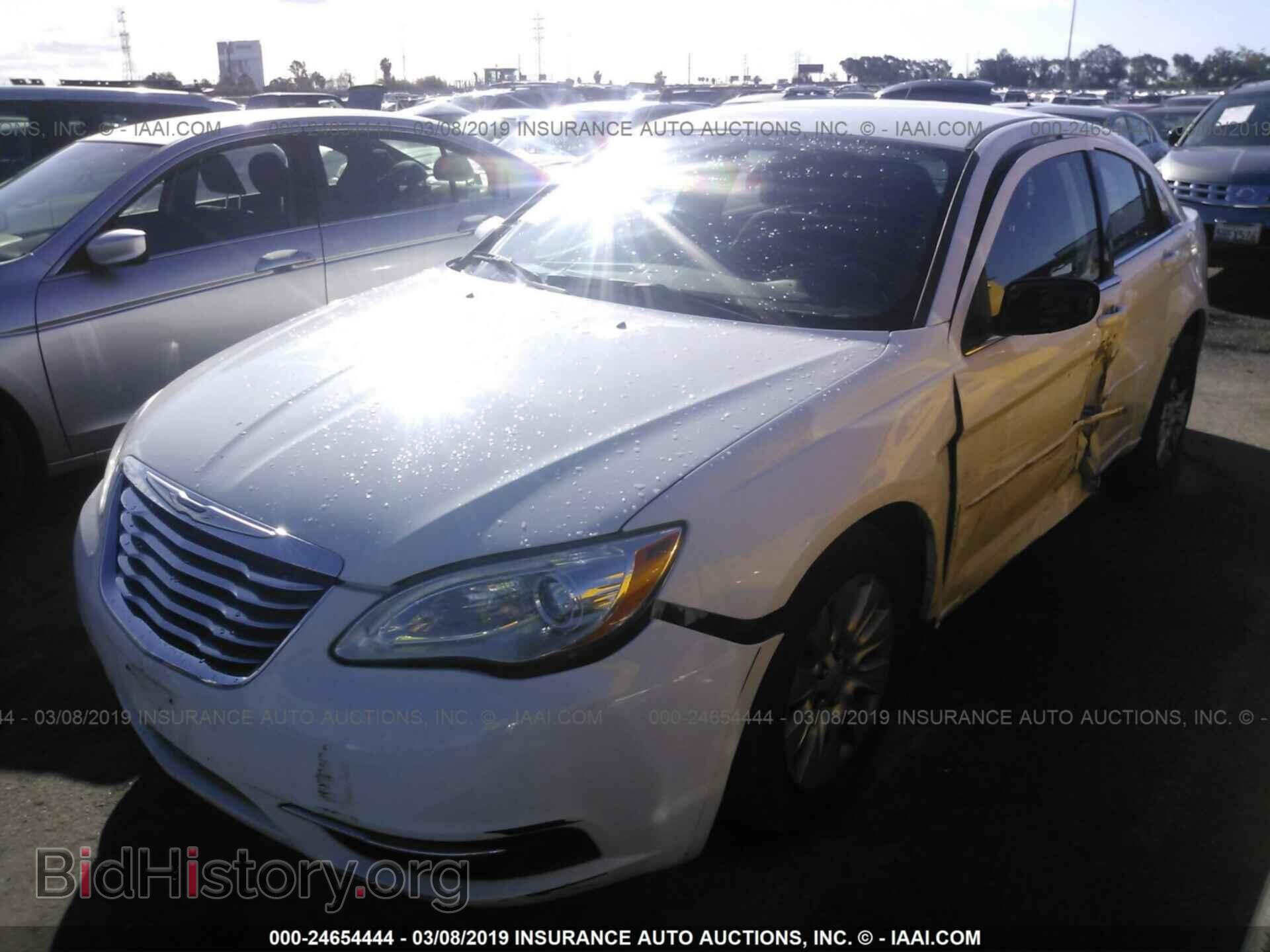 2012 CHRYSLER 200 - VIN: 1C3CCBAB5CN191426 - Фото 2