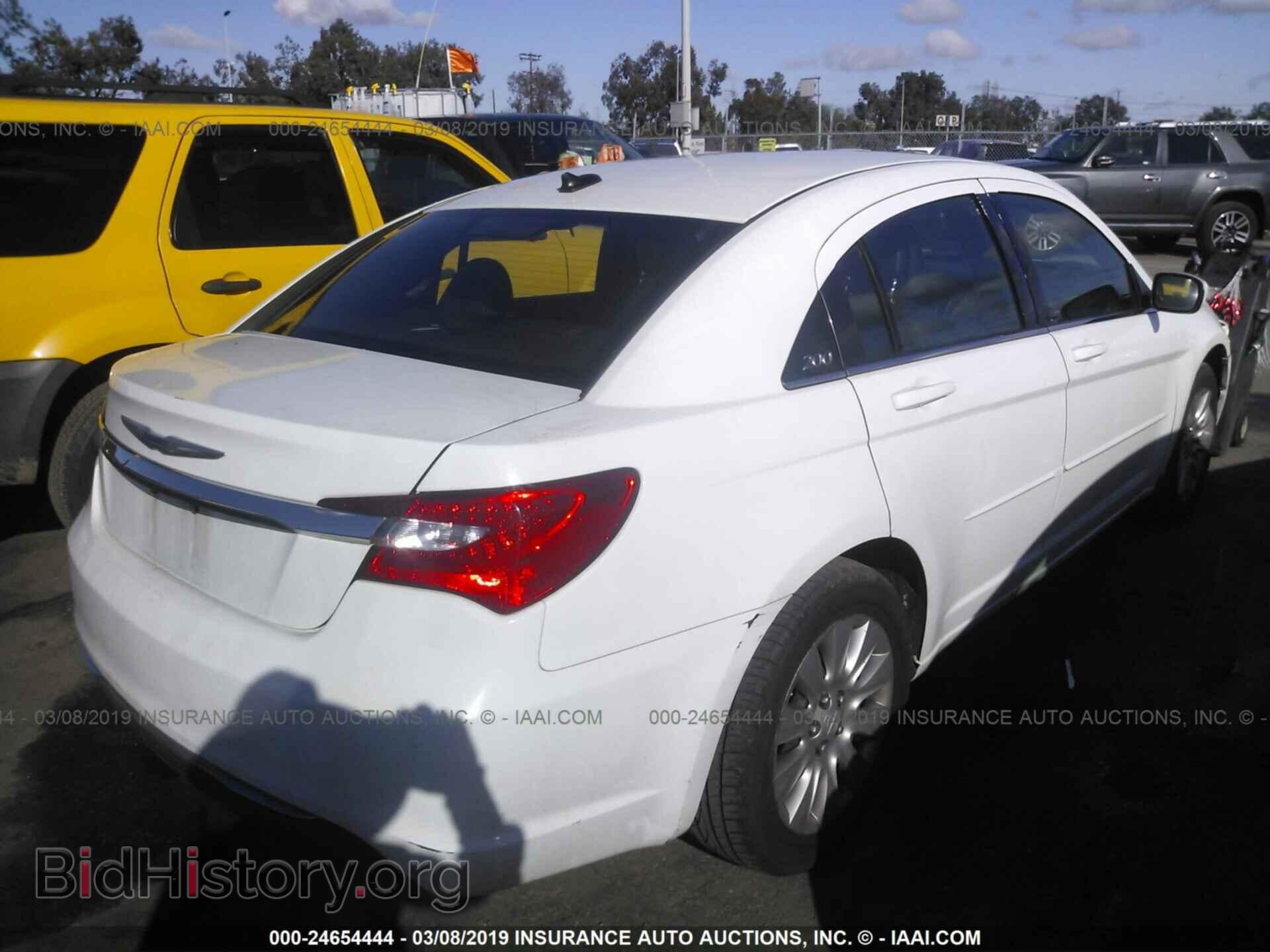 2012 CHRYSLER 200 - VIN: 1C3CCBAB5CN191426 - Фото 4