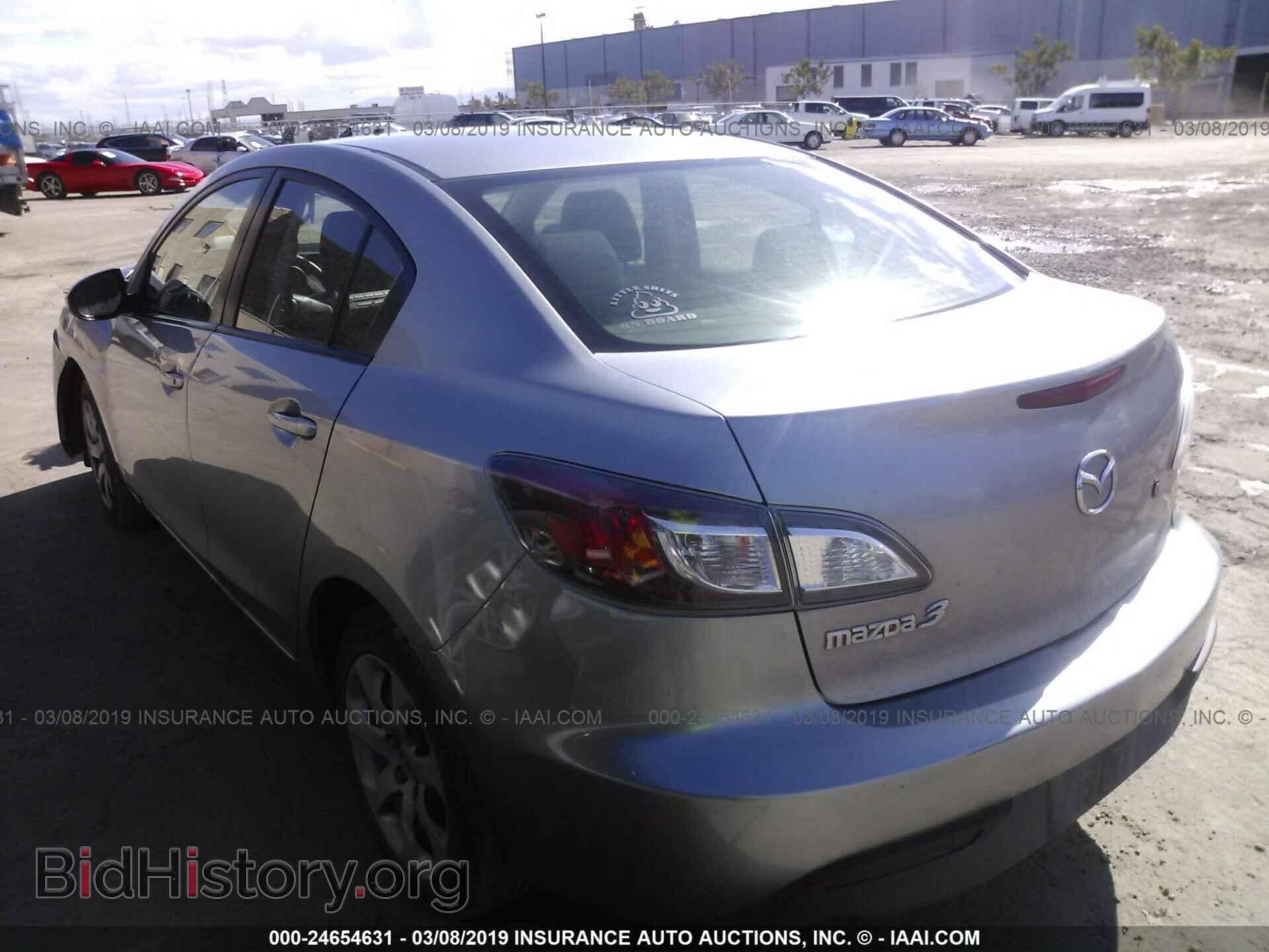 2011 MAZDA 3 - VIN: JM1BL1UG1B1423003 - Фото 3