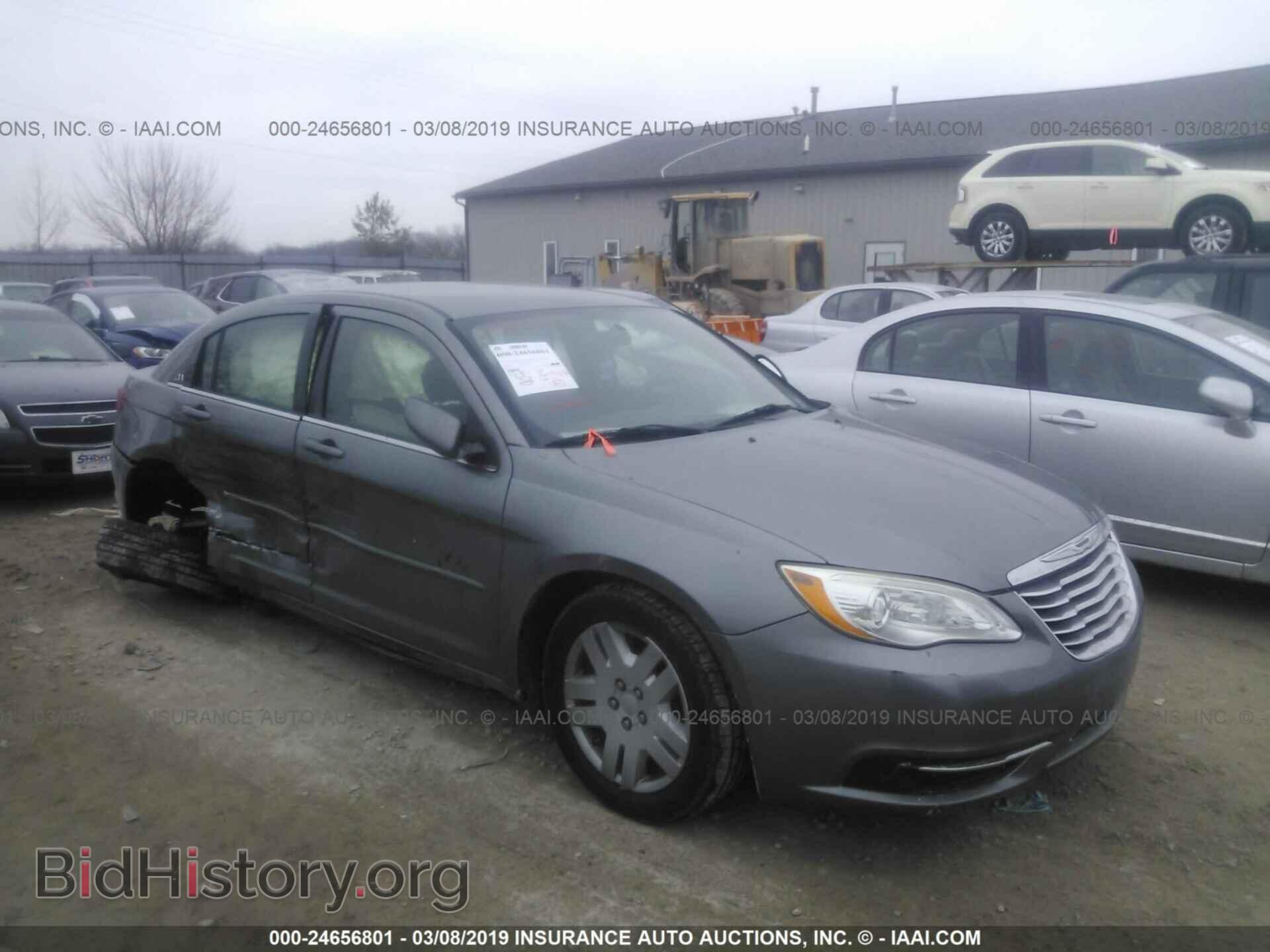 Фотография 1C3CCBABXCN201755 - CHRYSLER 200 2012