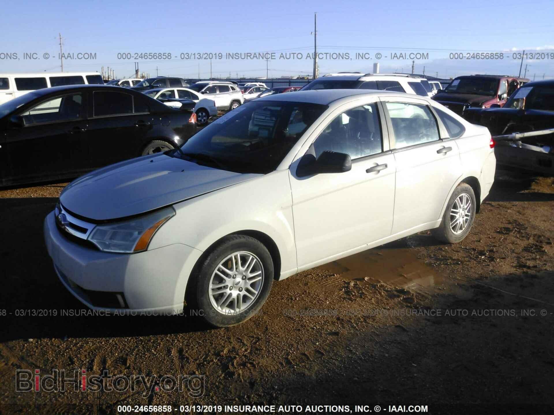 2009 FORD FOCUS - VIN: 1FAHP35N39W218499 - Фото 2