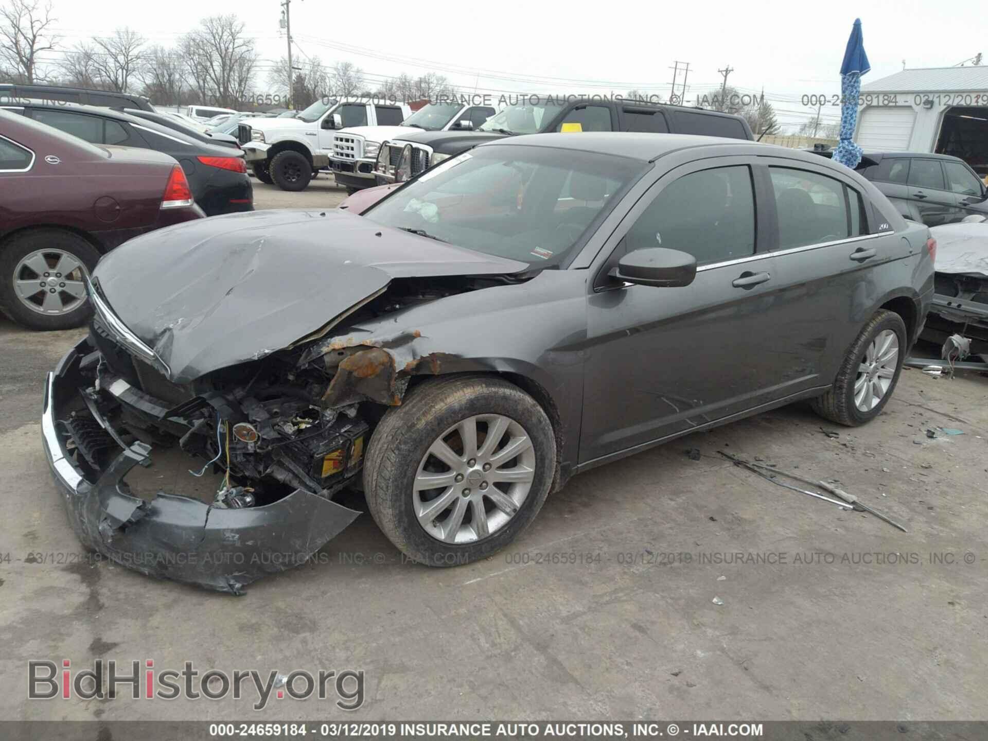 2012 CHRYSLER 200 - VIN: 1C3CCBBBXCN163684 - Фото 2
