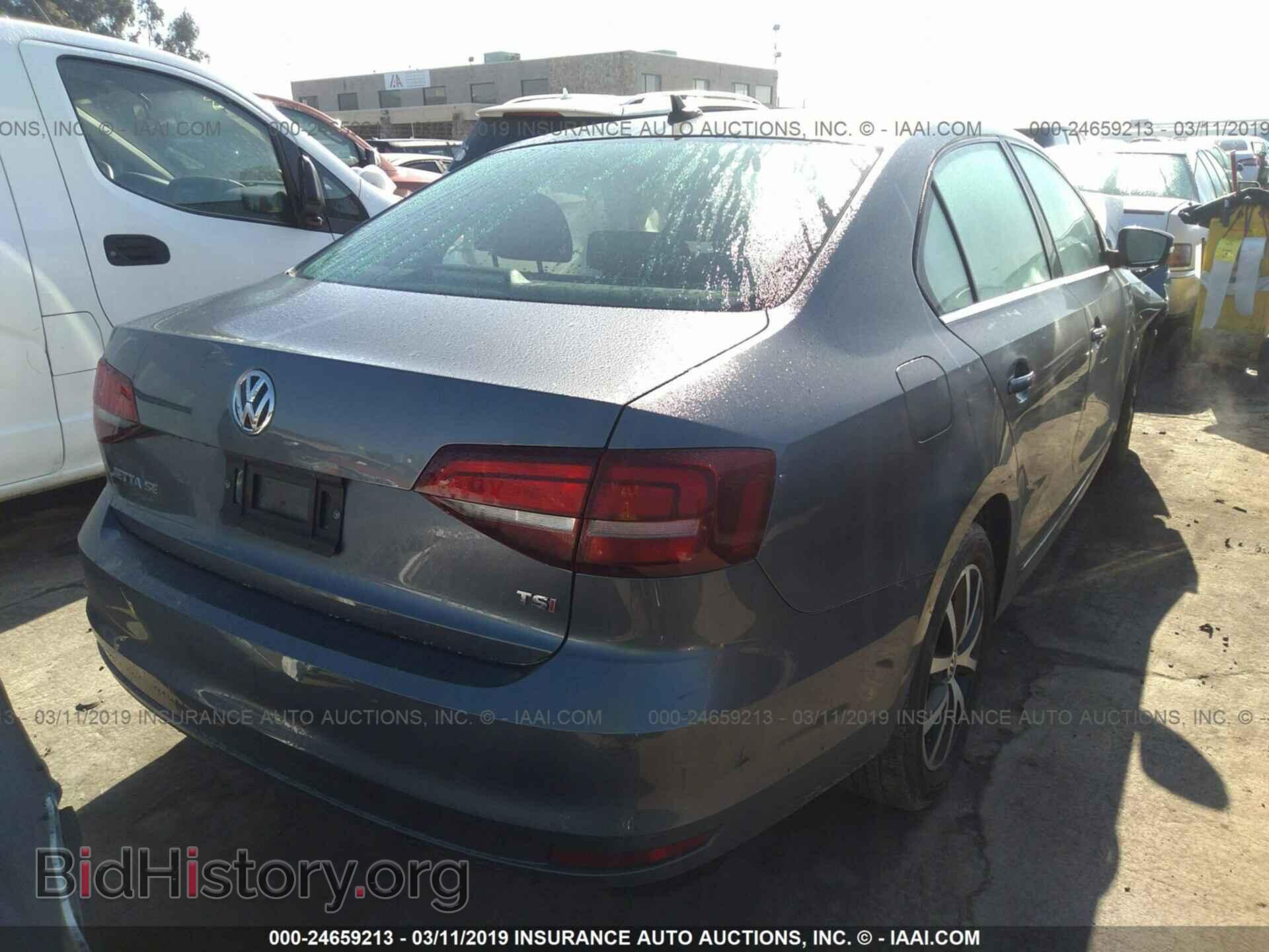 2017 VOLKSWAGEN JETTA - VIN: 3VWDB7AJ0HM324955 - Фото 4