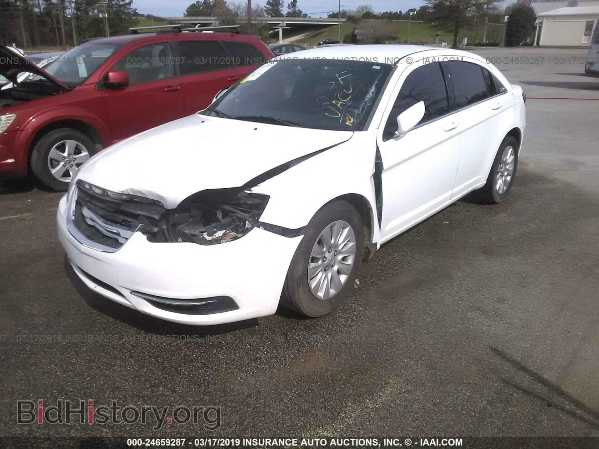 2011 CHRYSLER 200 - VIN: 1C3BC4FB9BN585610 - Фото 2